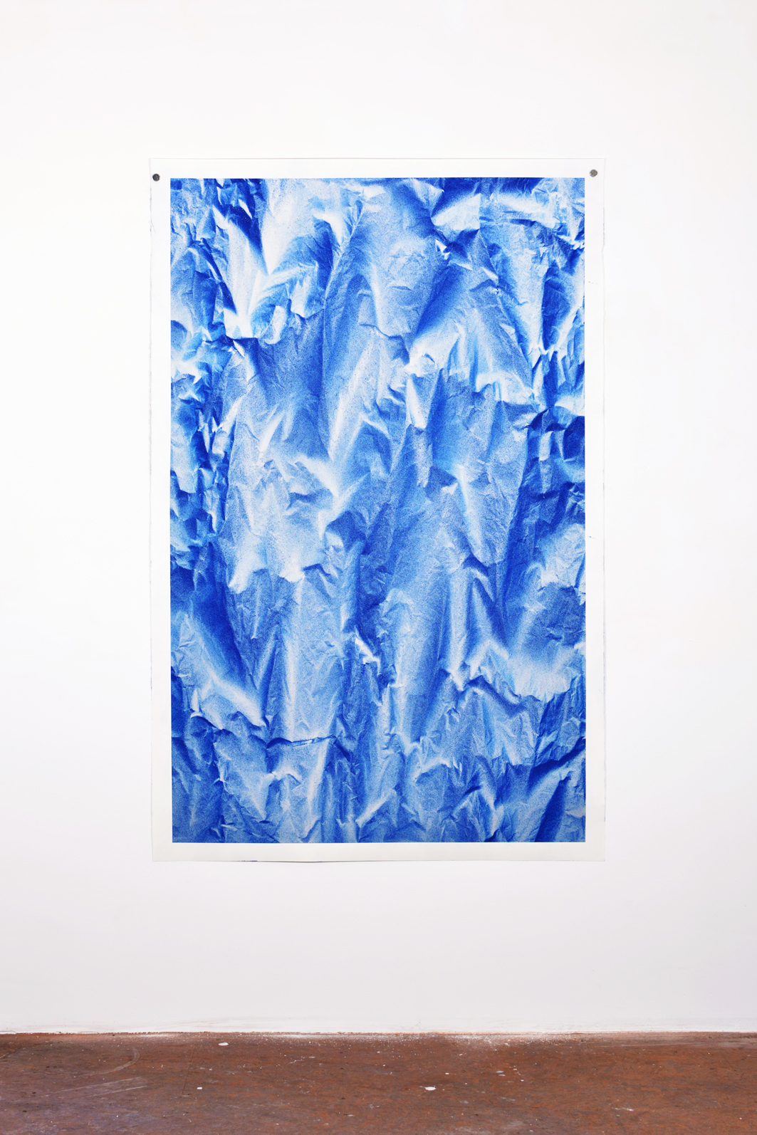 Benjamin Ottoz_ Double V Gallery_115x180cm Bleu Elec (1).jpg