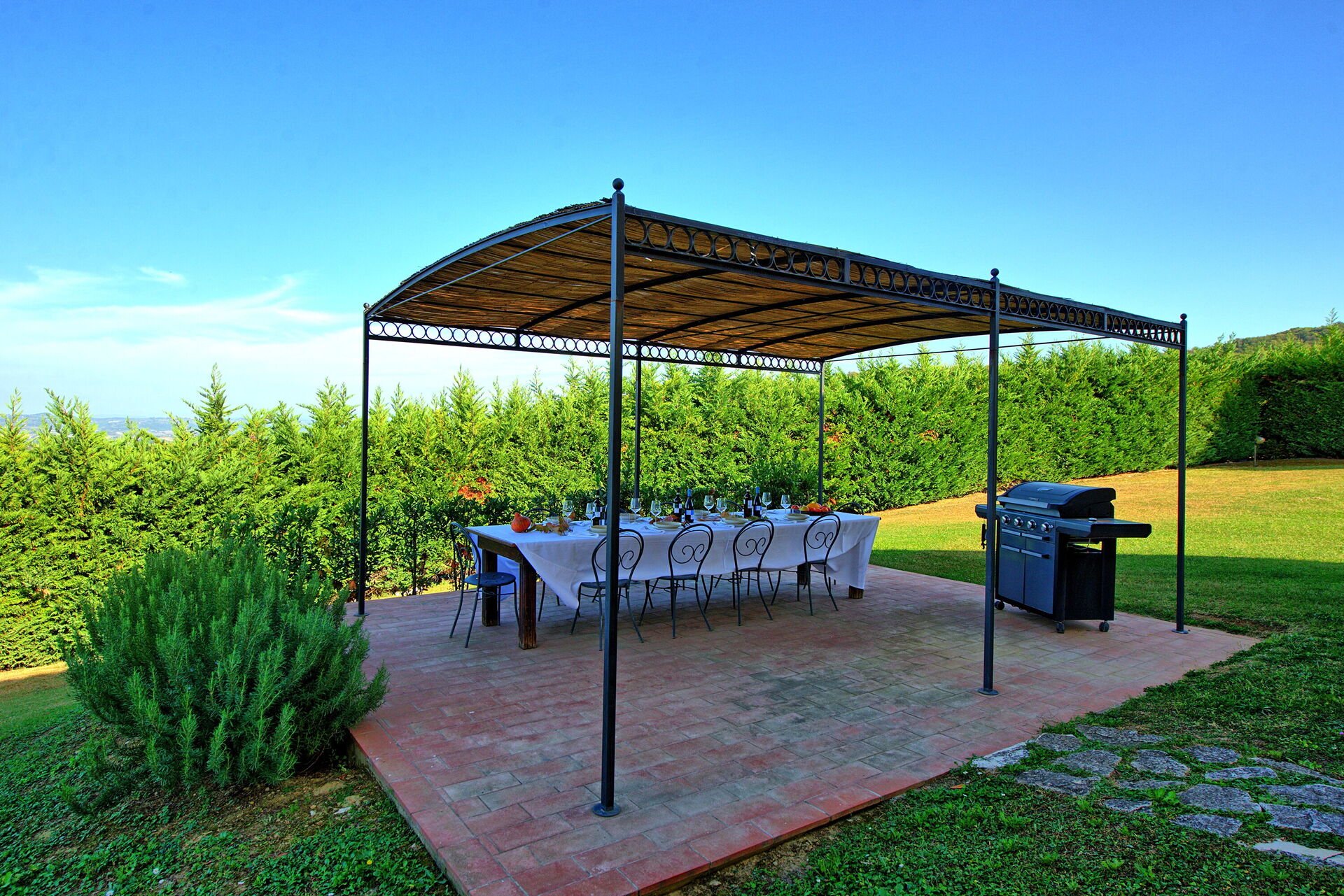 gazebo-caggio-posarellivillas.jpg