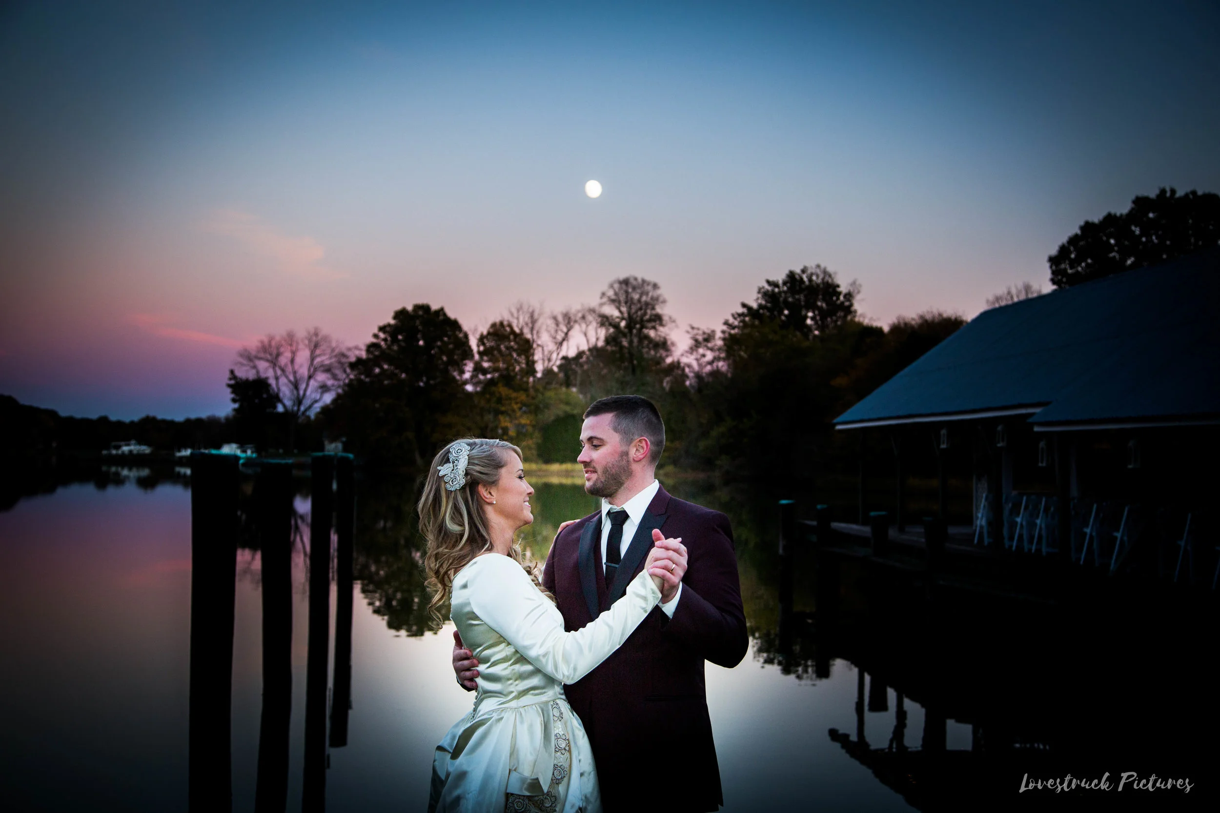THE_OAKS_ON_THE_WATERFRONT_MARYLAND_WEDDING--9700.jpg