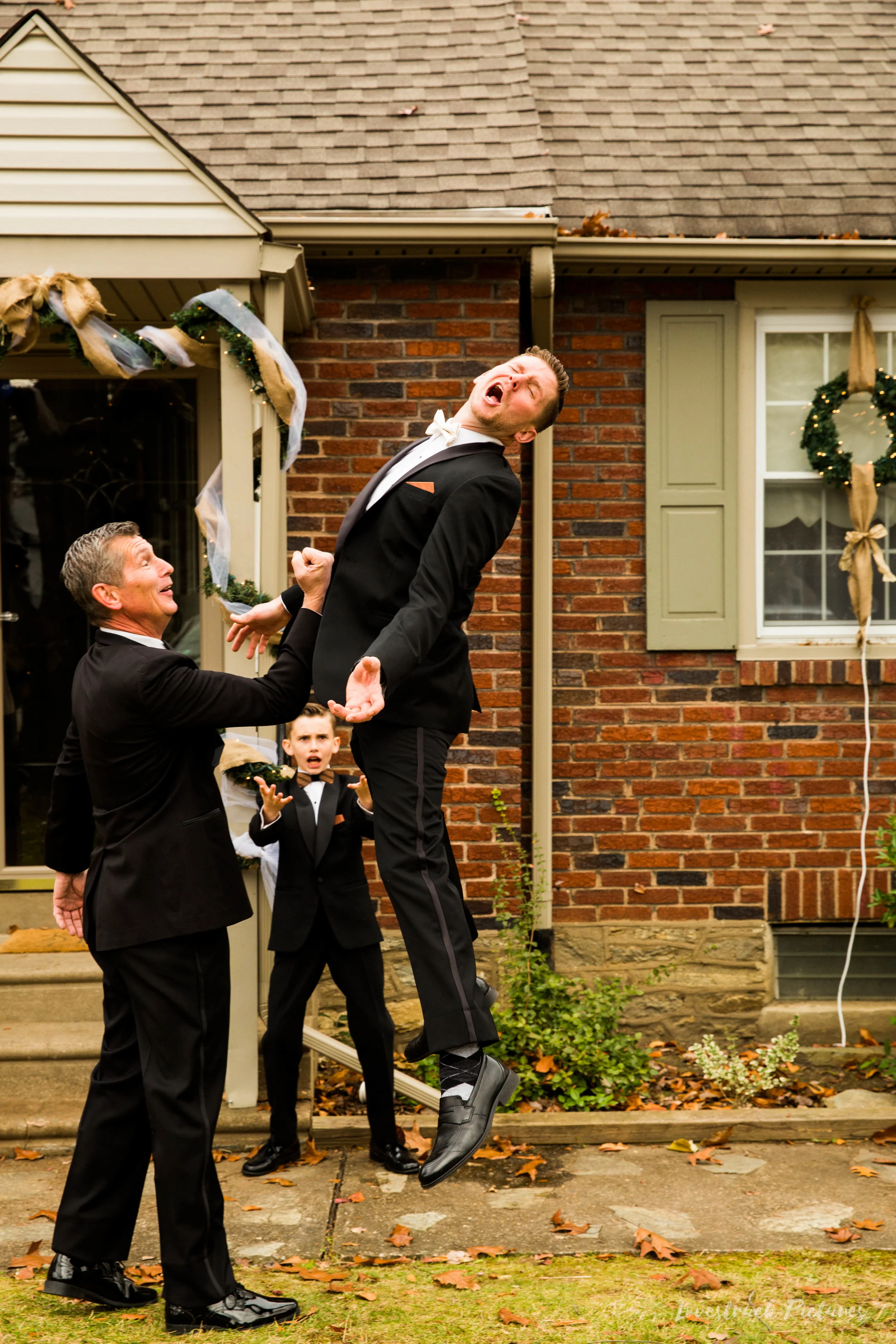 SOUTHAMPTON_ROOM_WEDDING--44.jpg