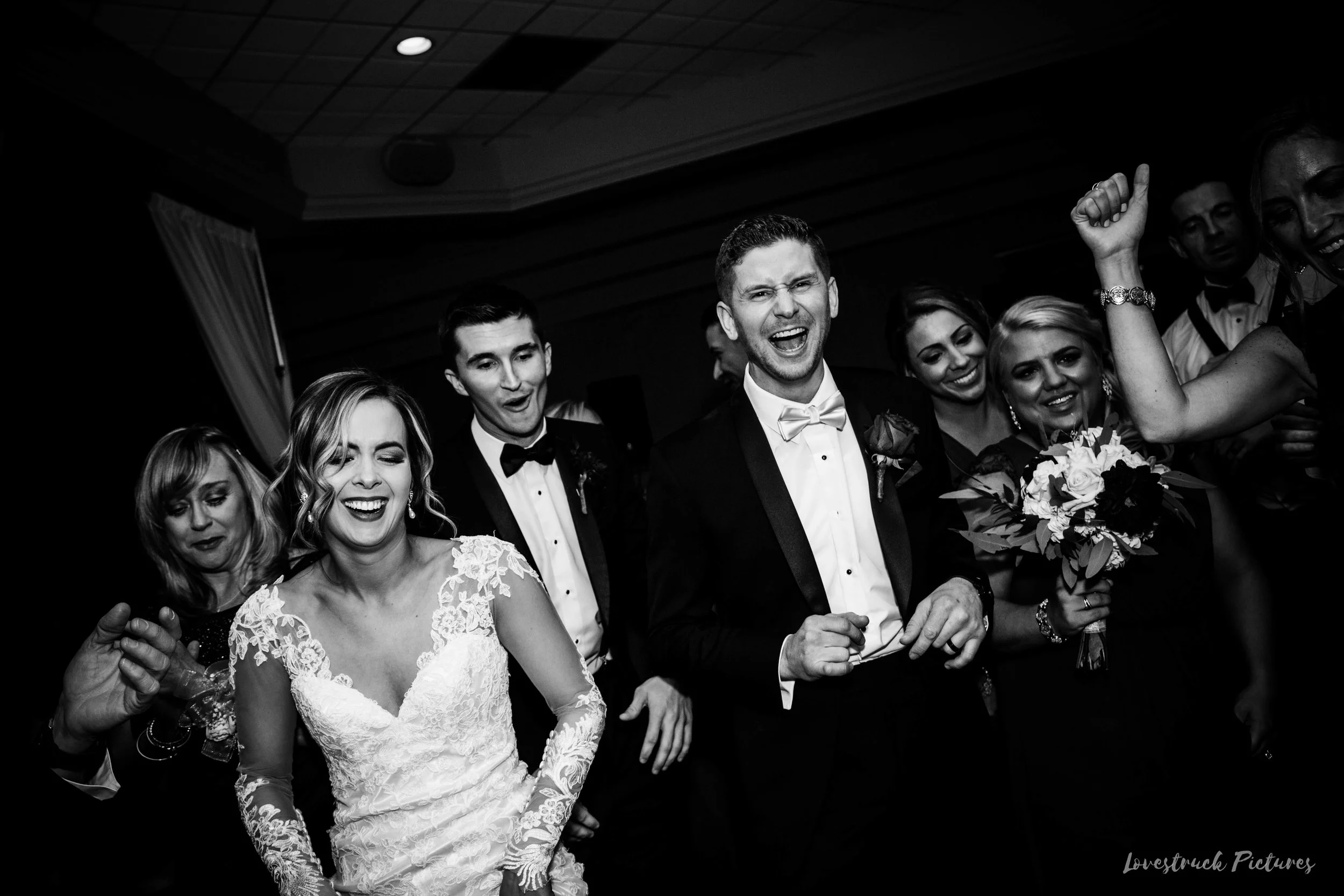SOUTHAMPTON_ROOM_WEDDING--112.jpg