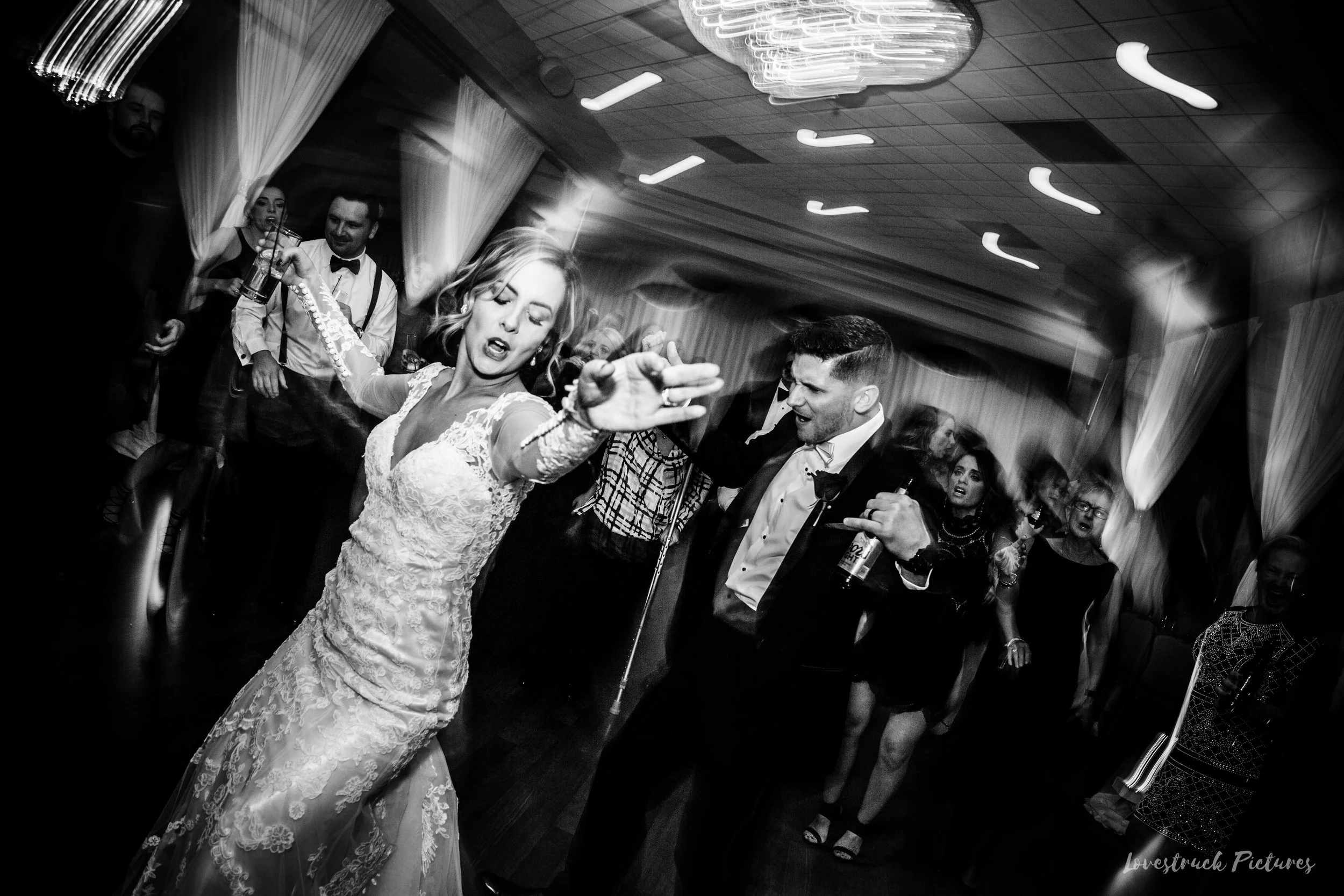 SOUTHAMPTON_ROOM_WEDDING--131.jpg