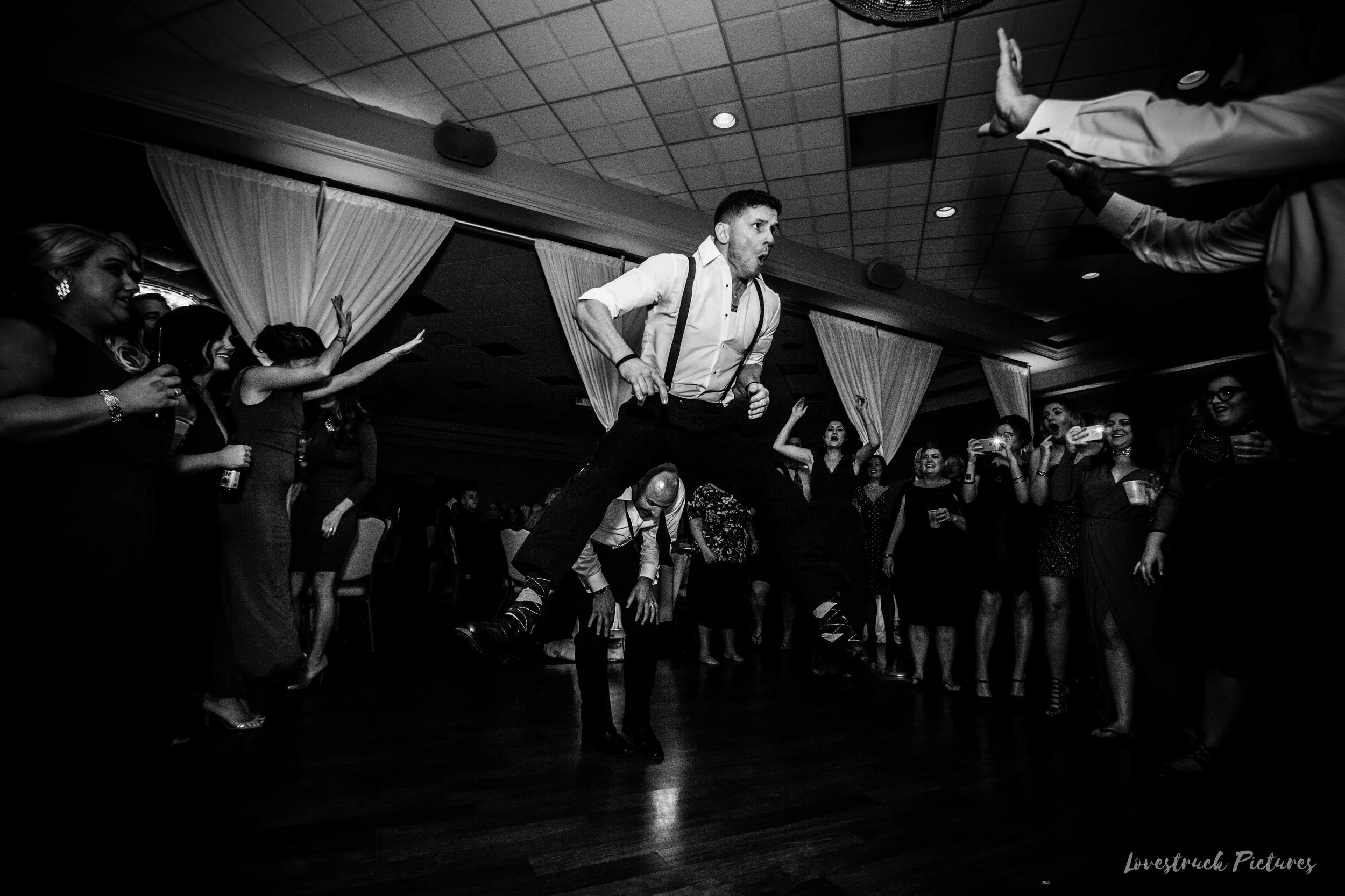 SOUTHAMPTON_ROOM_WEDDING--145.jpg