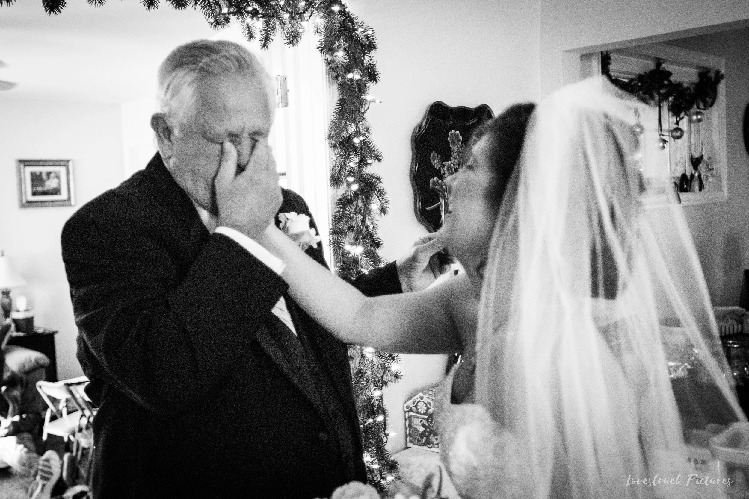 PHILADELPHIA_BALLROOM_WEDDING_PHOTOGRAPHY--30.jpg