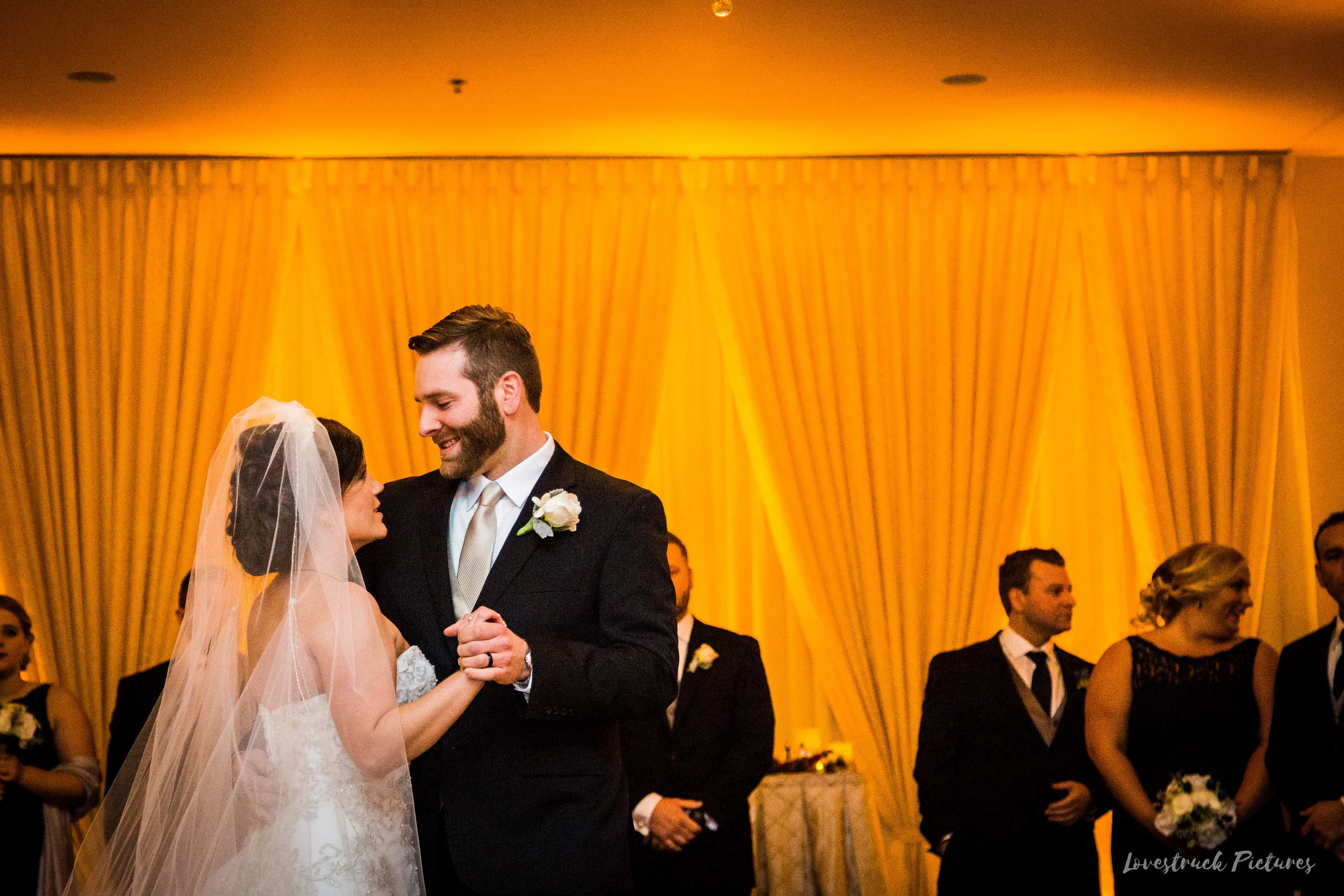 PHILADELPHIA_BALLROOM_WEDDING_PHOTOGRAPHY--90.jpg
