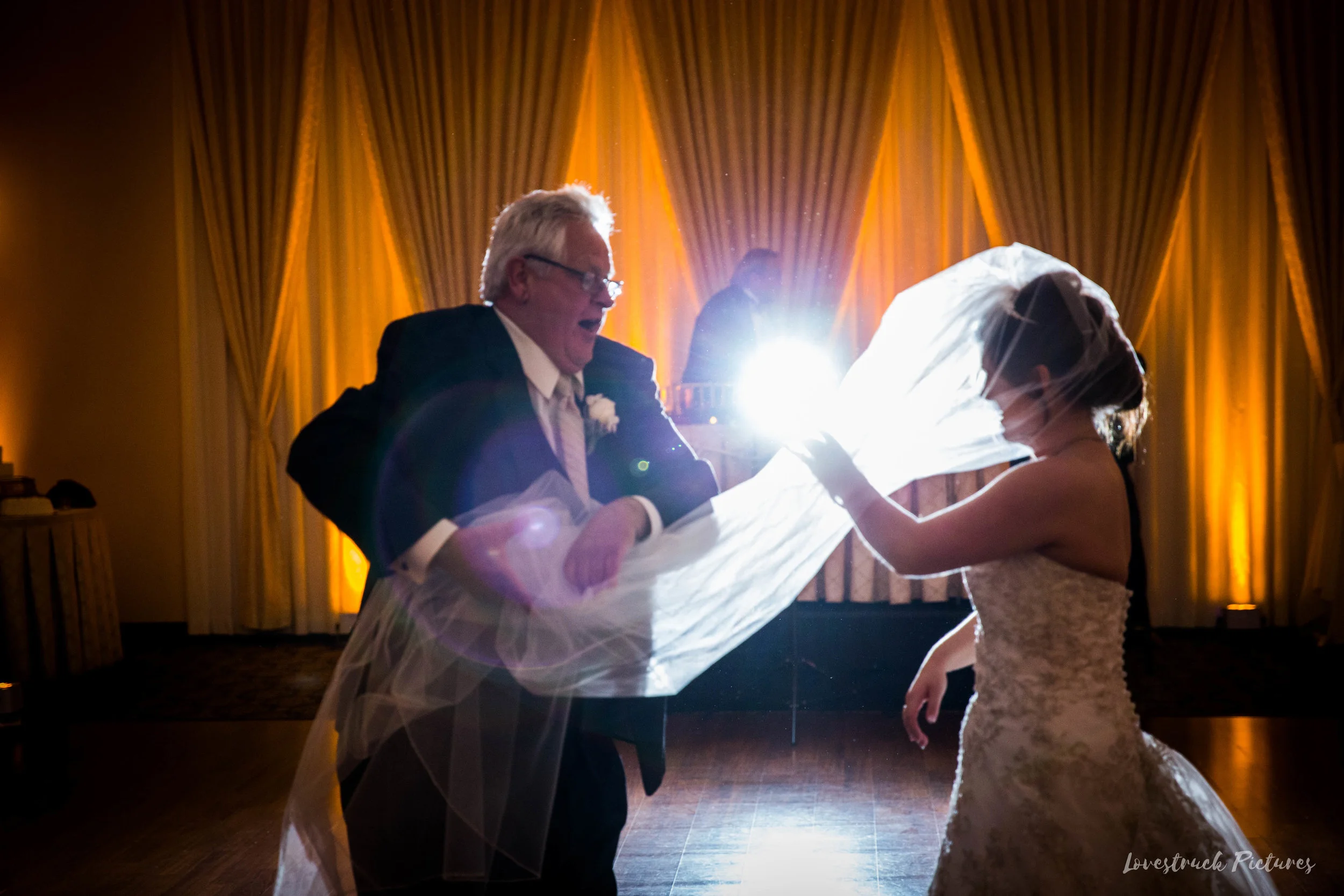 PHILADELPHIA_BALLROOM_WEDDING_PHOTOGRAPHY--96.jpg