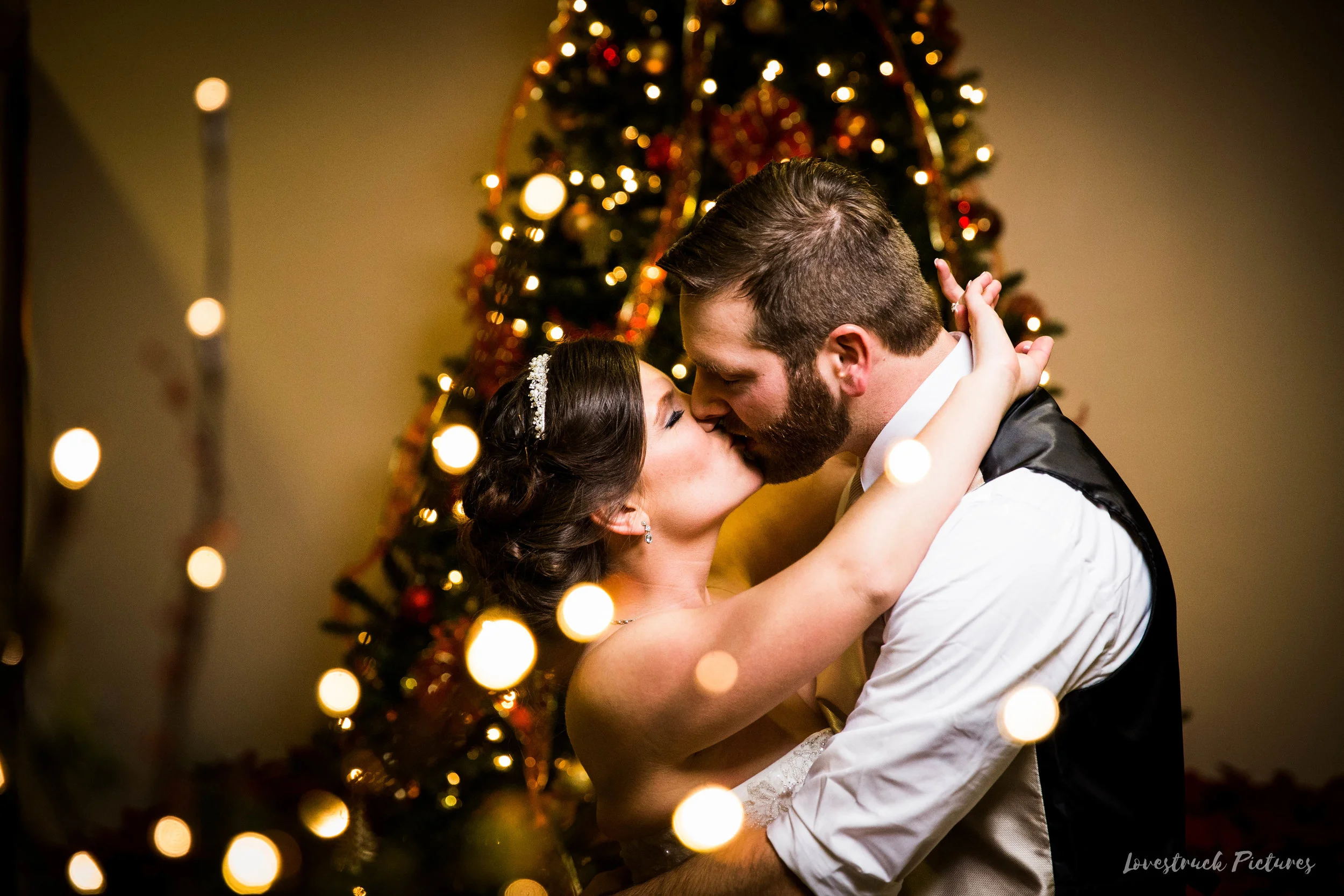 PHILADELPHIA_BALLROOM_WEDDING_PHOTOGRAPHY--110.jpg