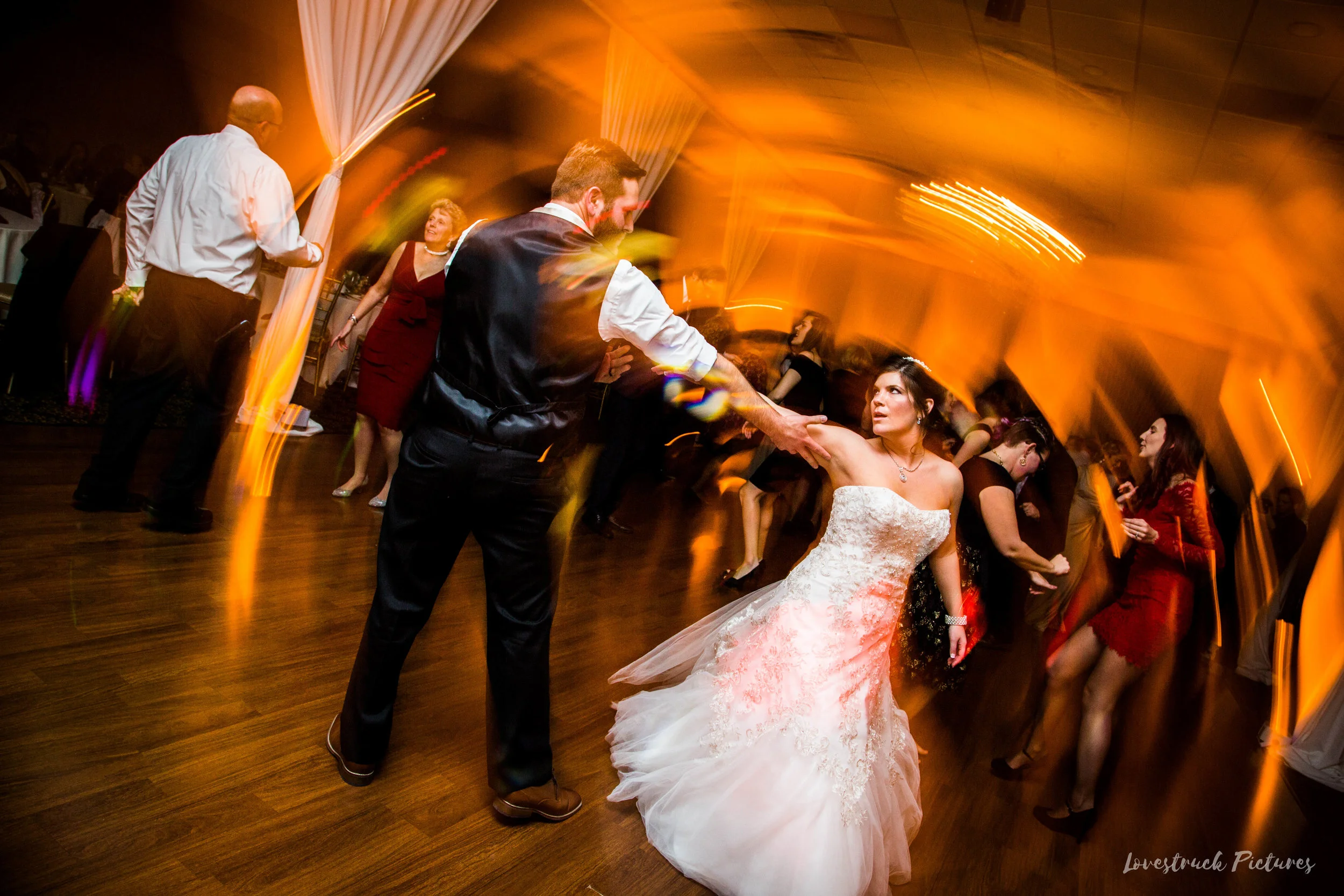 PHILADELPHIA_BALLROOM_WEDDING_PHOTOGRAPHY--113.jpg