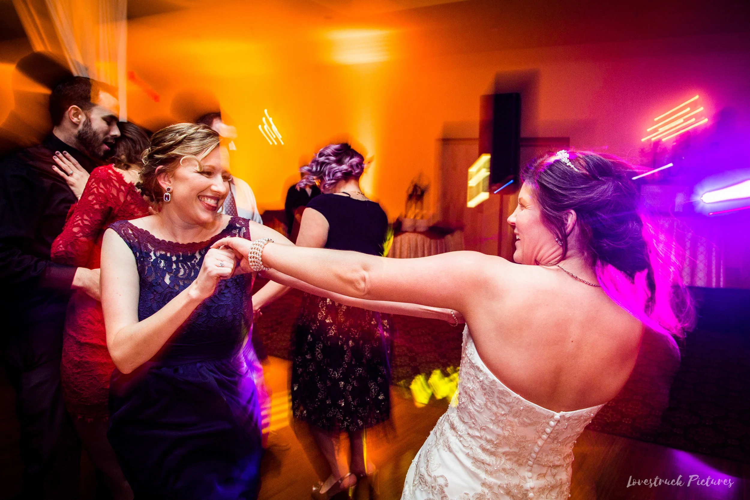 PHILADELPHIA_BALLROOM_WEDDING_PHOTOGRAPHY--114.jpg