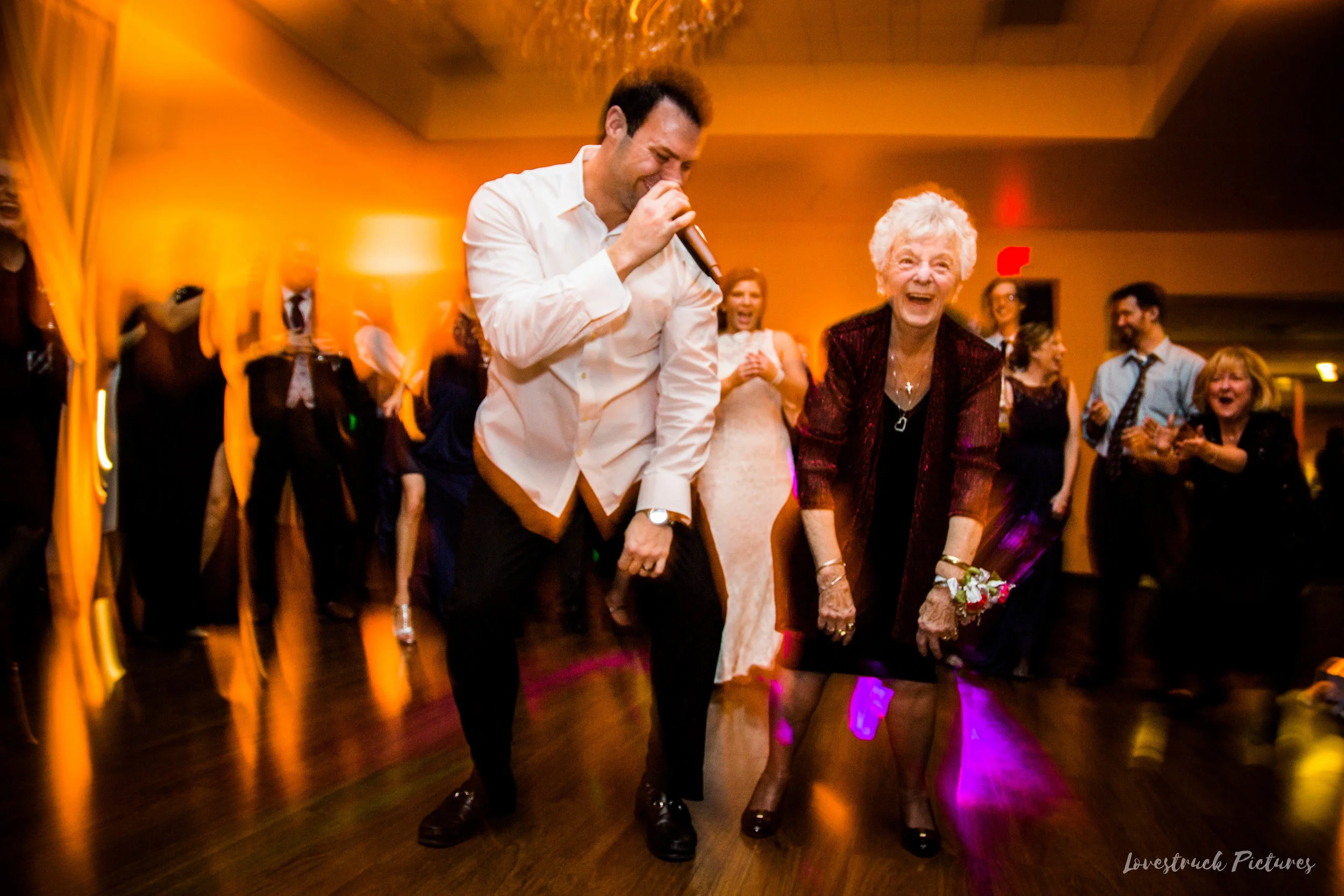 PHILADELPHIA_BALLROOM_WEDDING_PHOTOGRAPHY--130.jpg