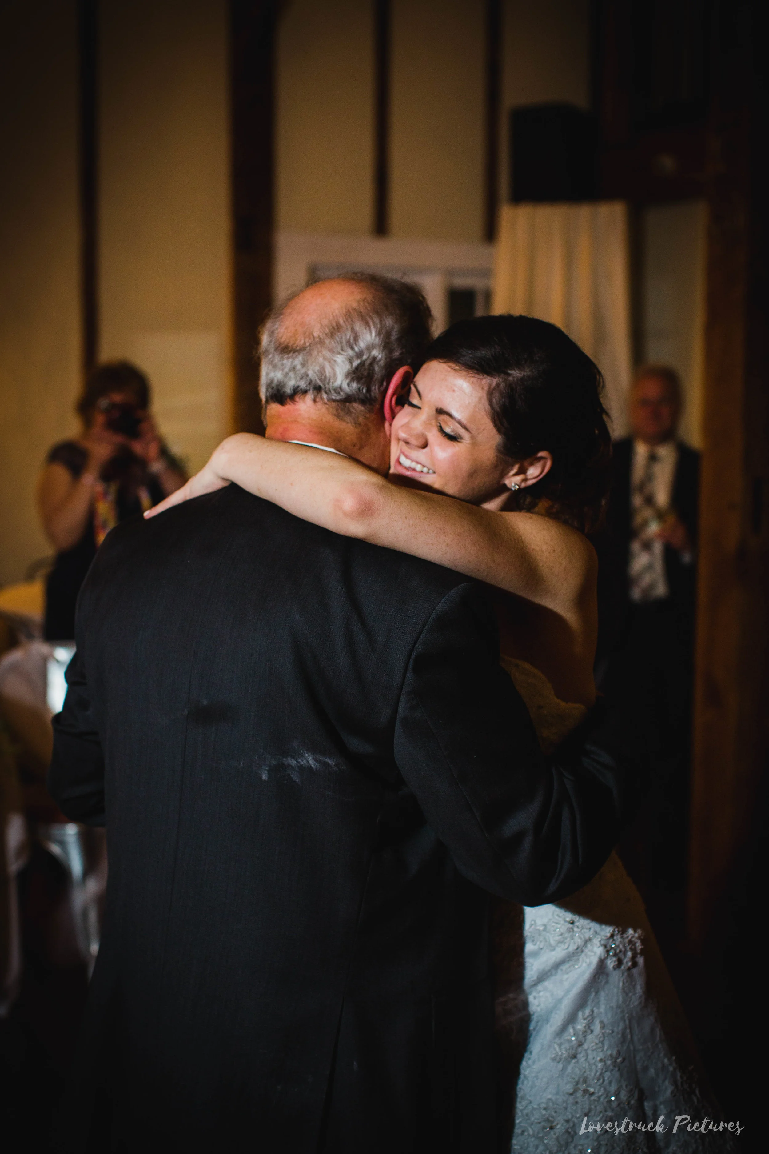 LOVESTRUCK PICTURES WEDDING PHOTOGRAPHY PHILADELPHIA -125.jpg