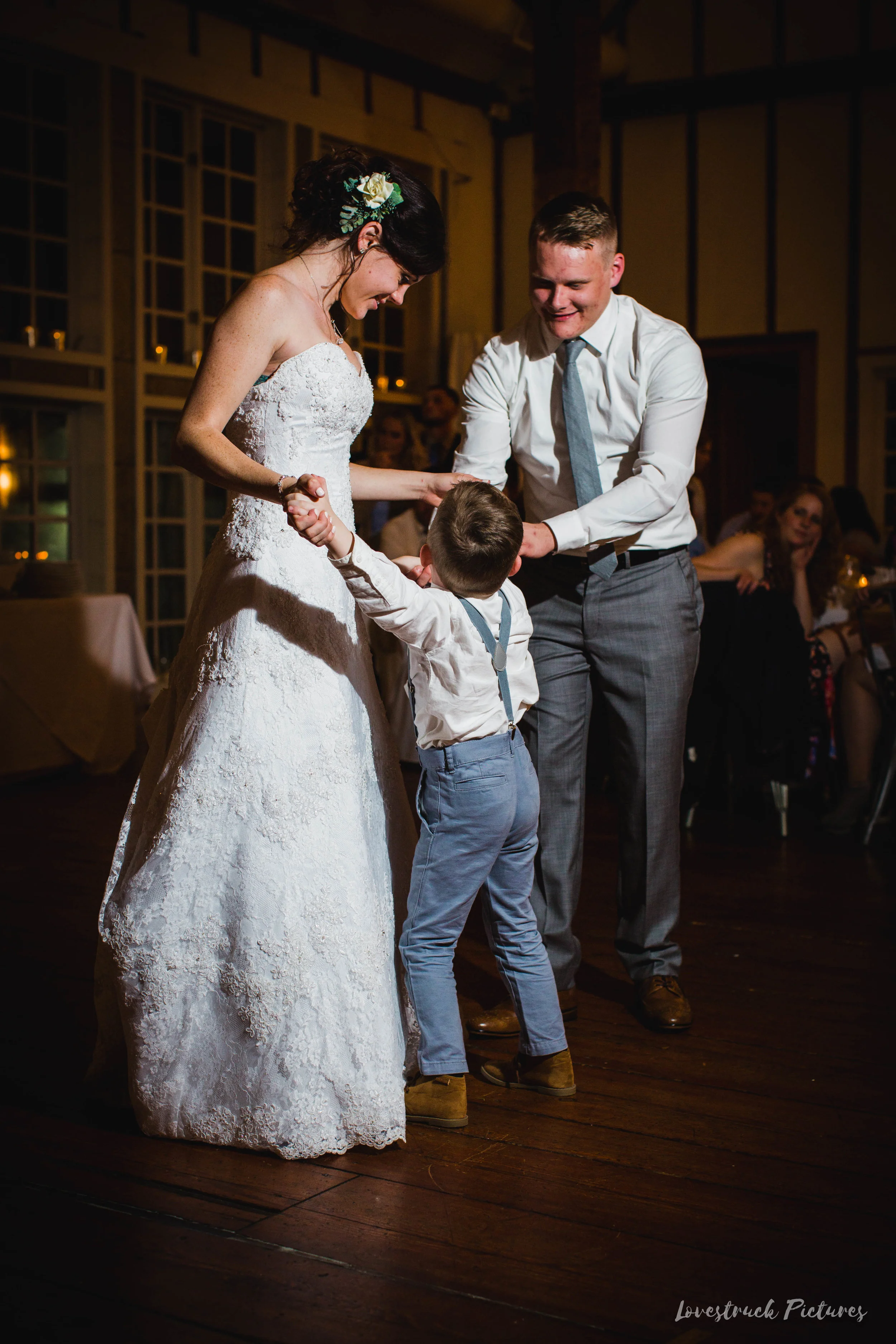 LOVESTRUCK PICTURES WEDDING PHOTOGRAPHY PHILADELPHIA -132.jpg