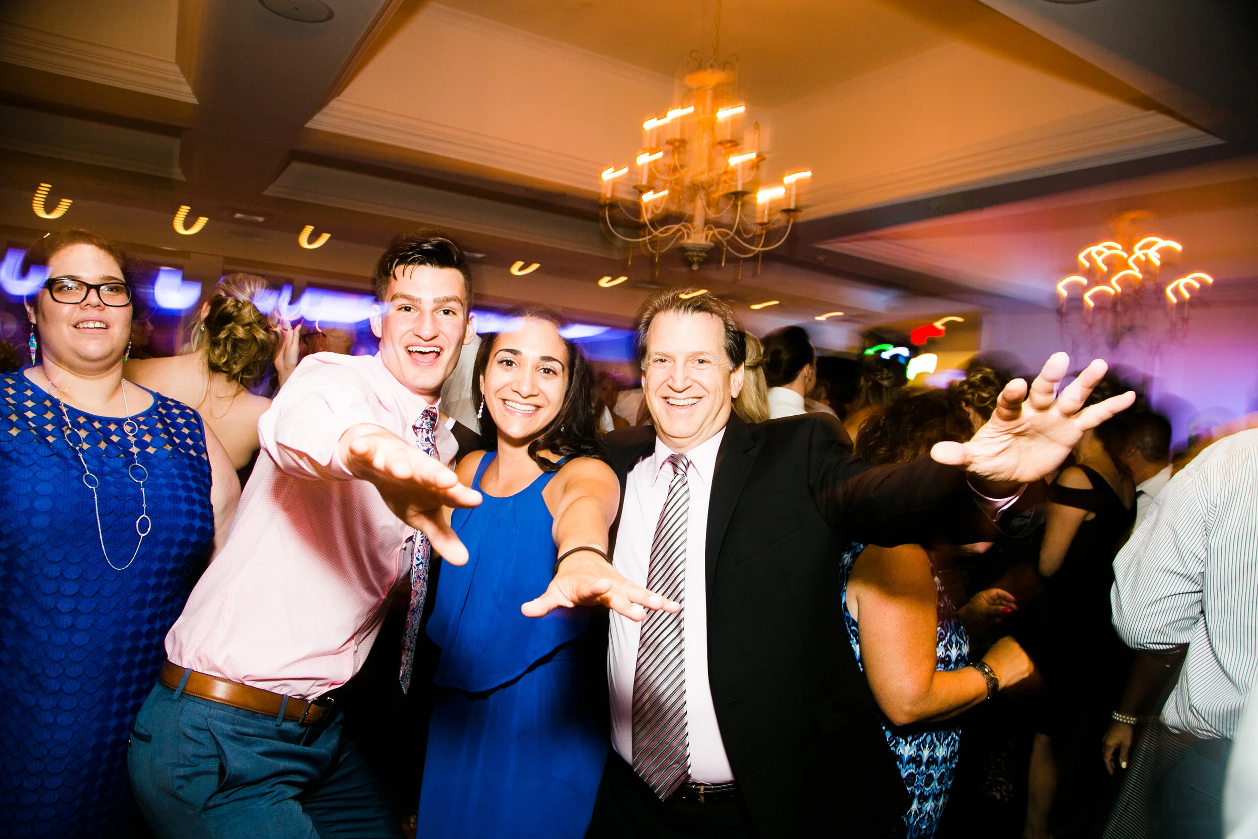 ICONA GOLDEN INN AVALON NJ WEDDING PHOTOGRAPHY - 091.jpg