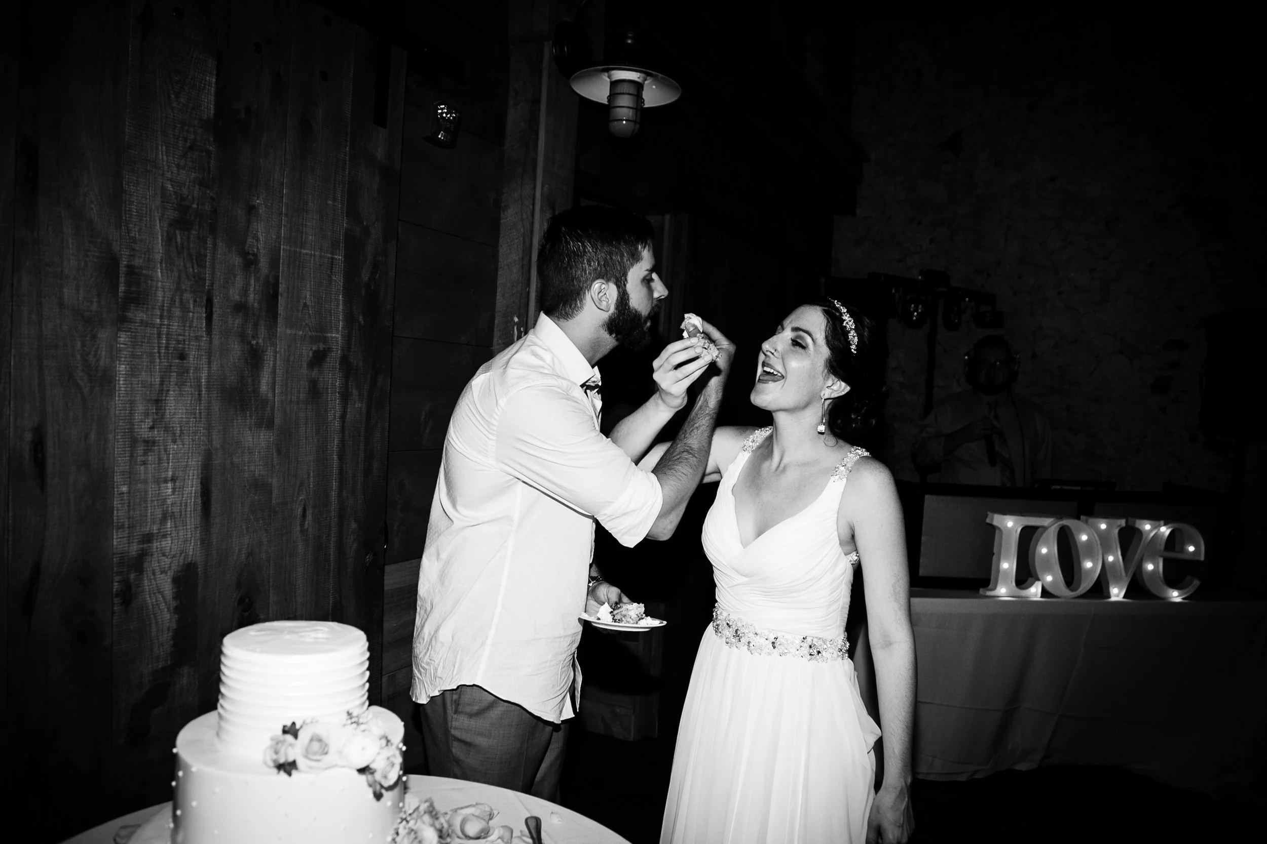 TYLER ARBORETUM WEDDING PHOTOGRAPHY LOVESTRUCK PICTURES-100.jpg