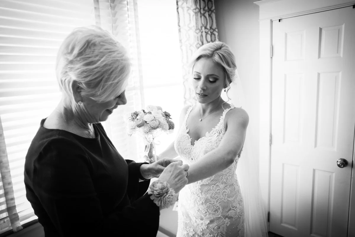 Philmount County Club Wedding Photos - LoveStruck Pictures - 032.jpg