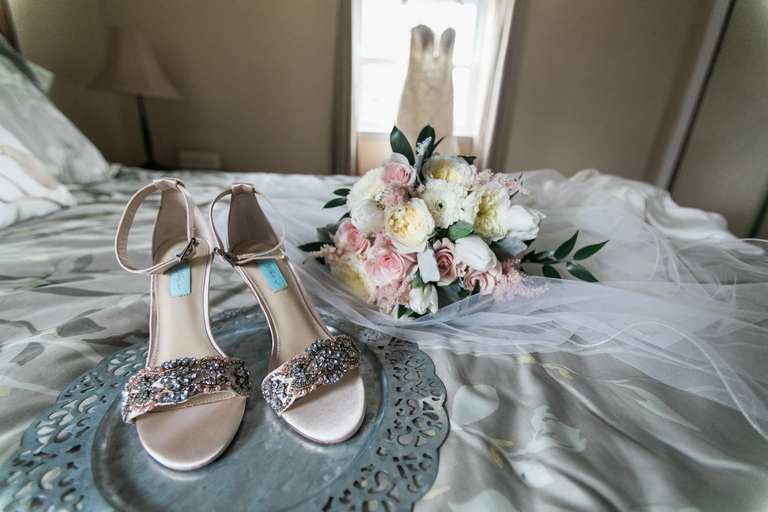 PHILADELPHIA BALLROOM WEDDING PHOTOS -002.jpg