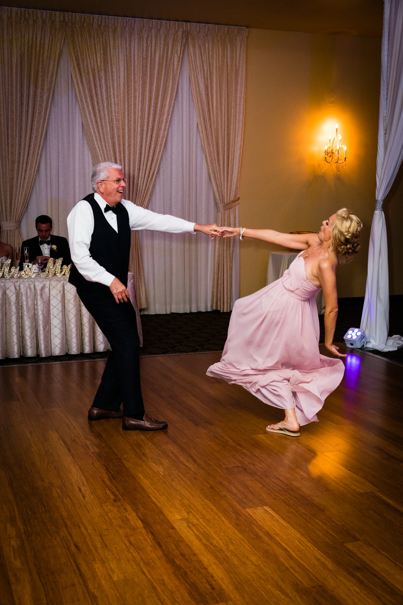 PHILADELPHIA BALLROOM WEDDING PHOTOS -119.jpg