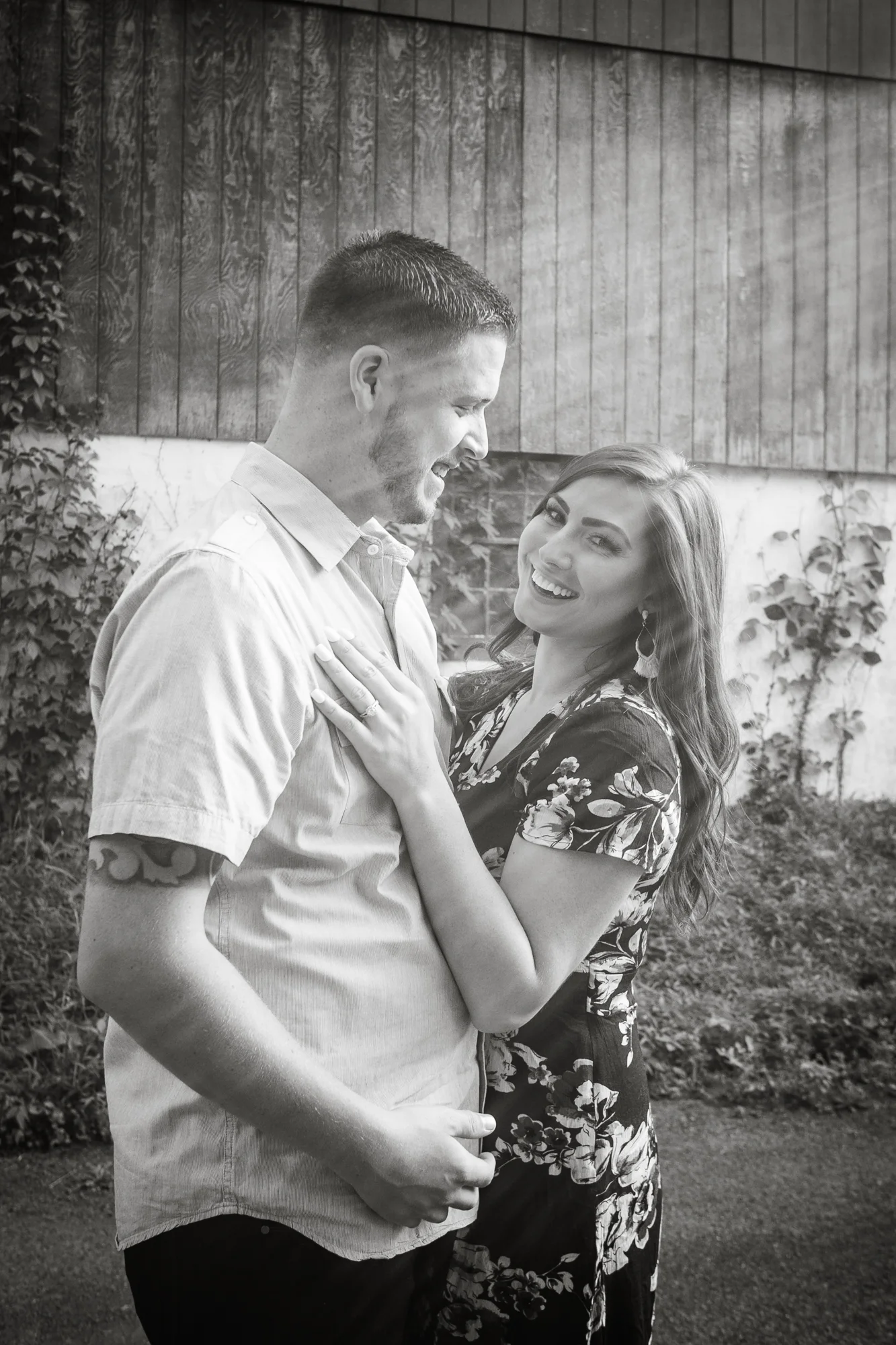 PEACE VALLEY PARK ENGAGEMENT PHOTOS - 002.jpg