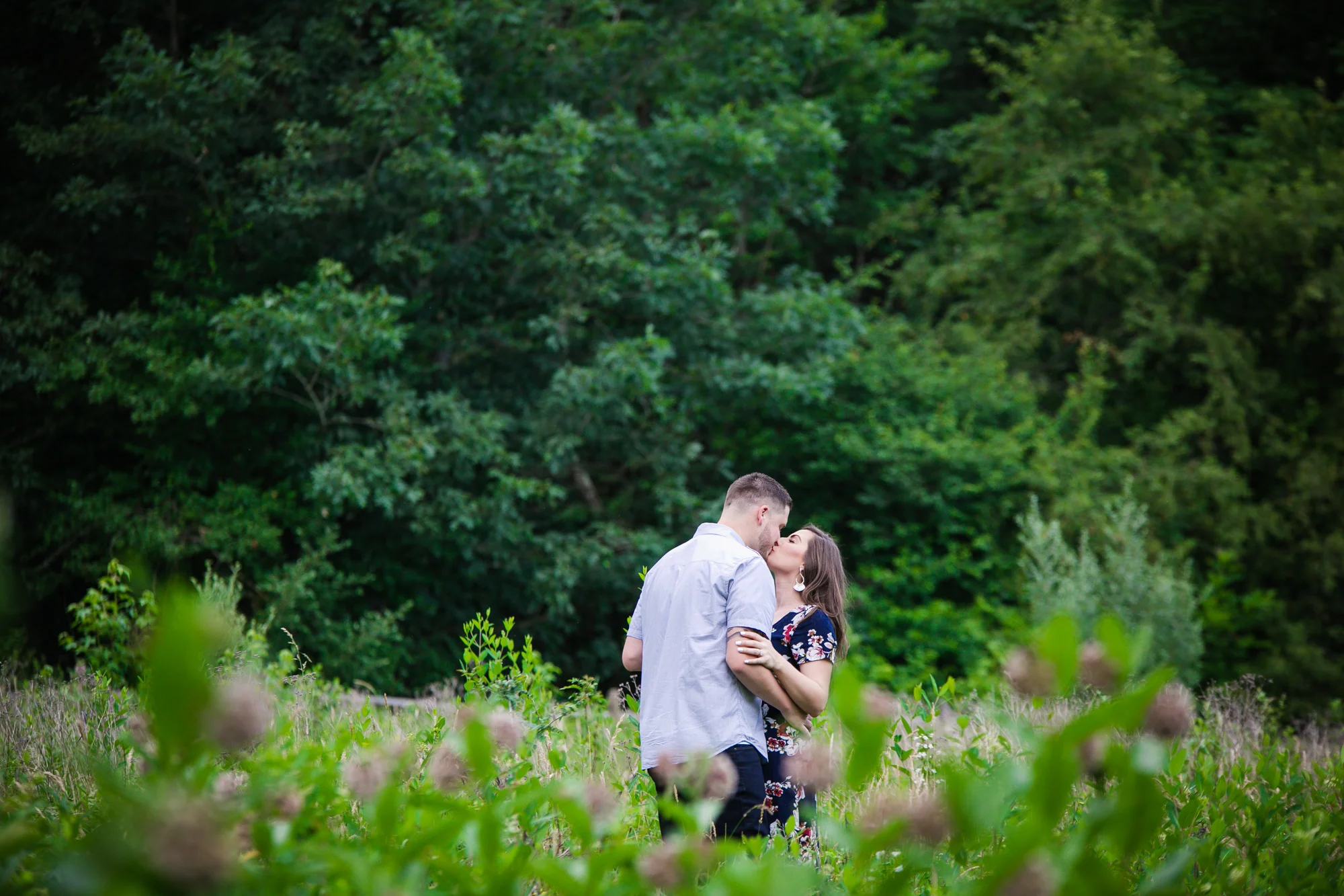 PEACE VALLEY PARK ENGAGEMENT PHOTOS - 018.jpg