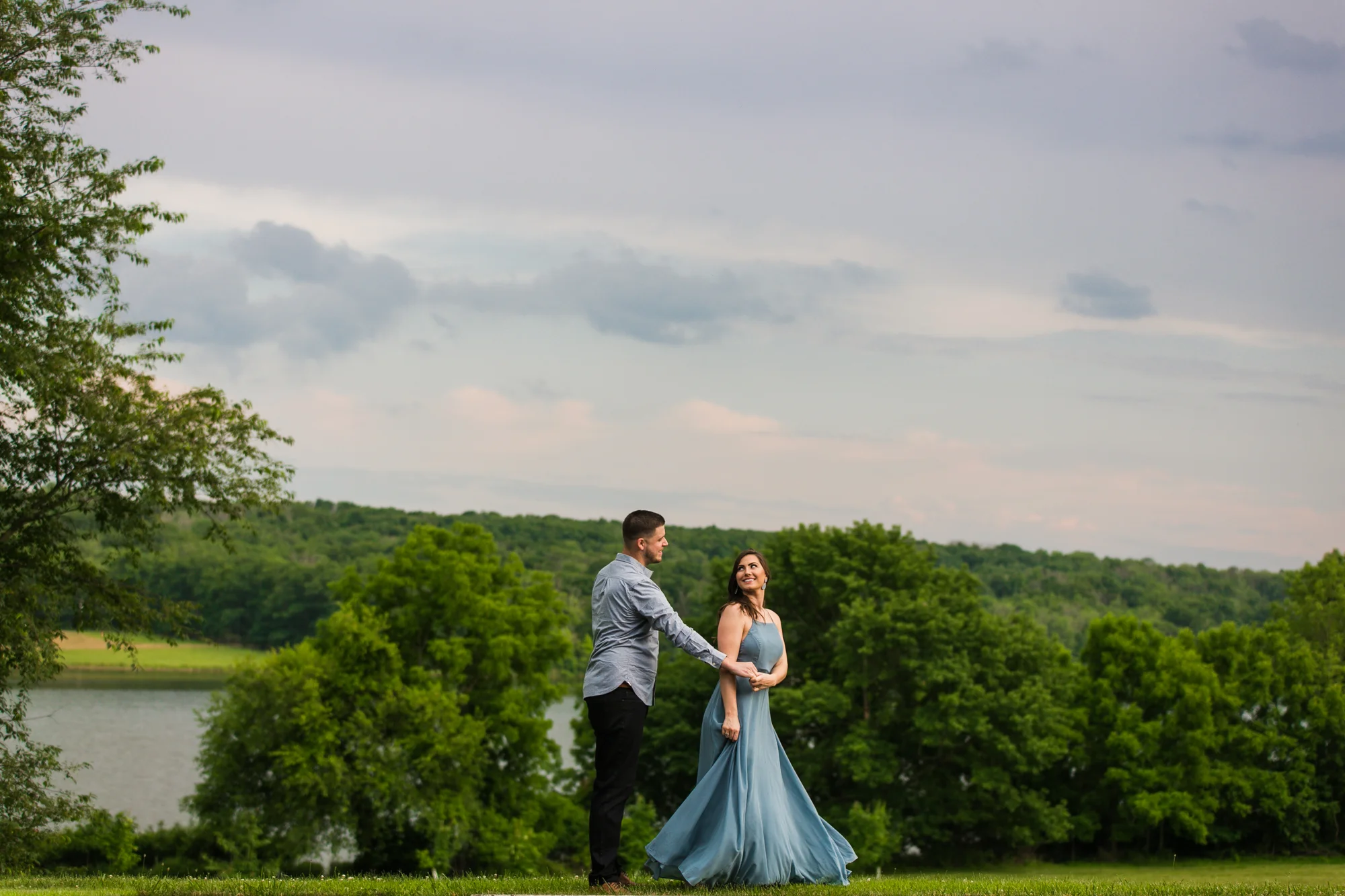 PEACE VALLEY PARK ENGAGEMENT PHOTOS - 031.jpg