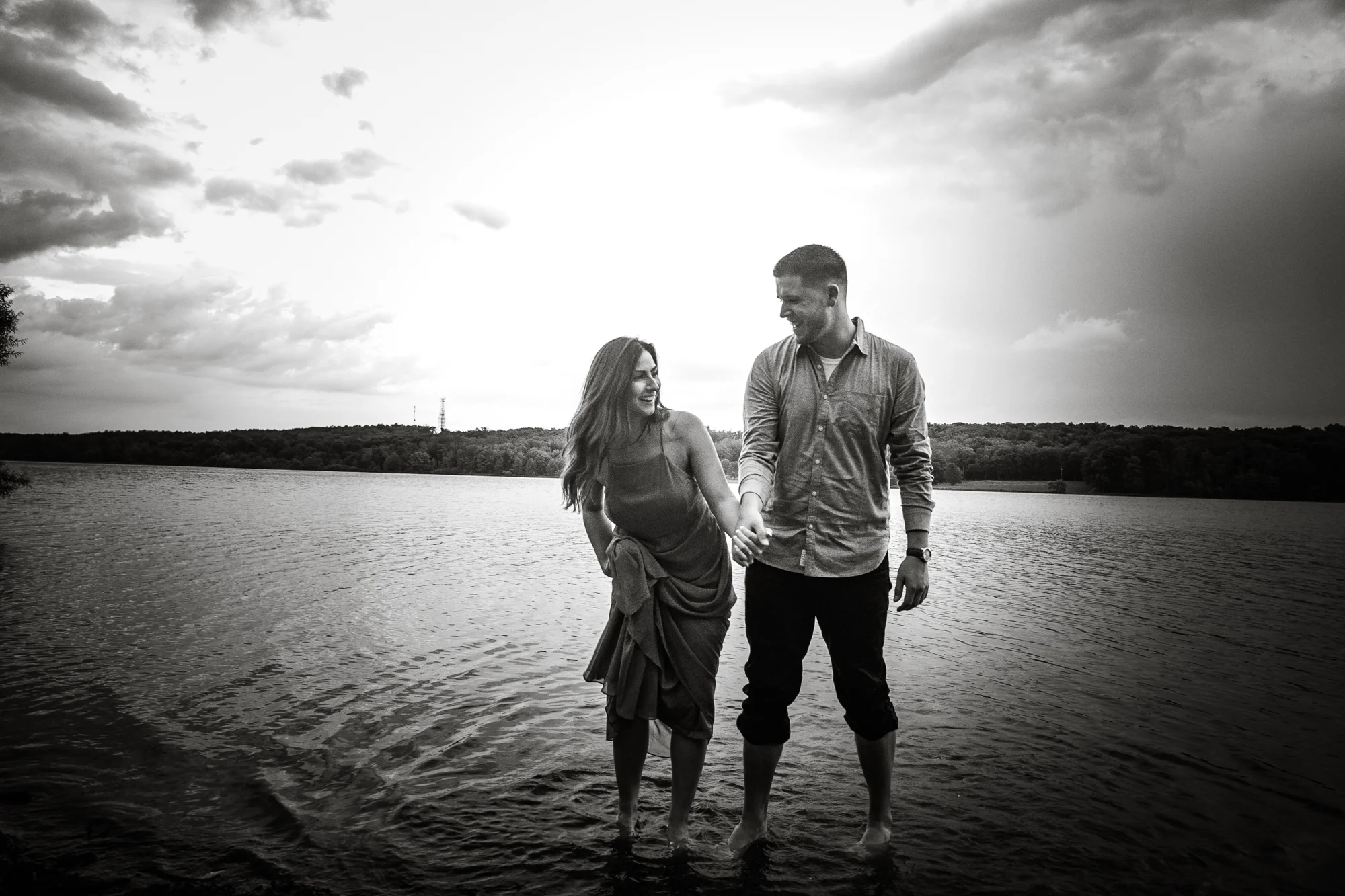 PEACE VALLEY PARK ENGAGEMENT PHOTOS - 054.jpg