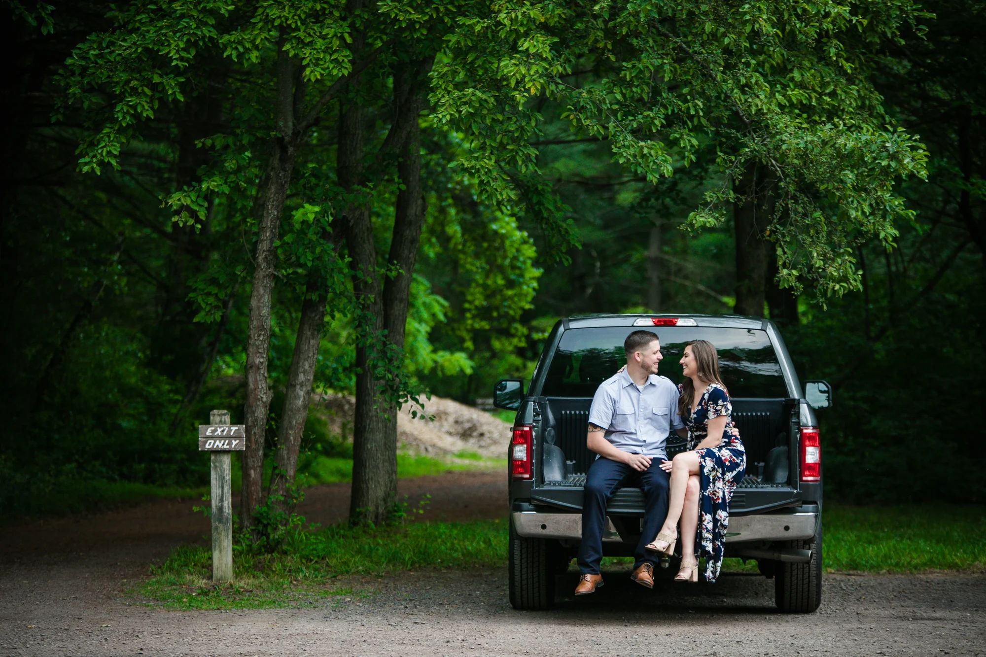 PEACE VALLEY PARK ENGAGEMENT PHOTOS - 055-2.jpg