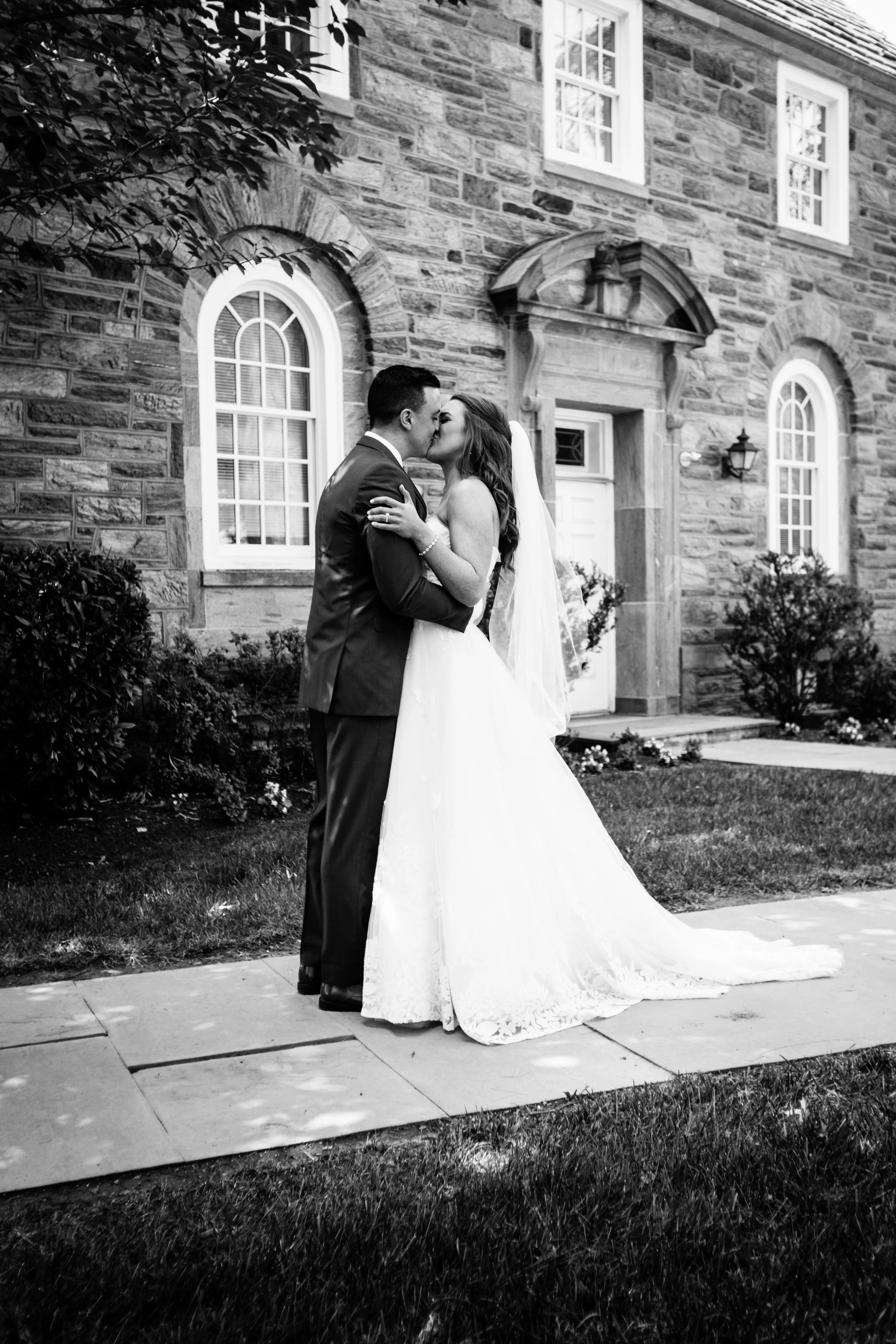 Emily and John - Ellis Preserve - 213.jpg