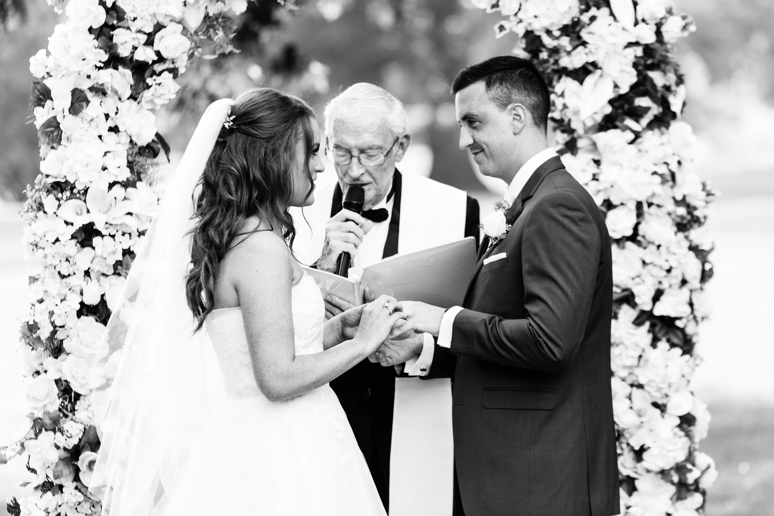 Emily and John - Ellis Preserve - 796.jpg