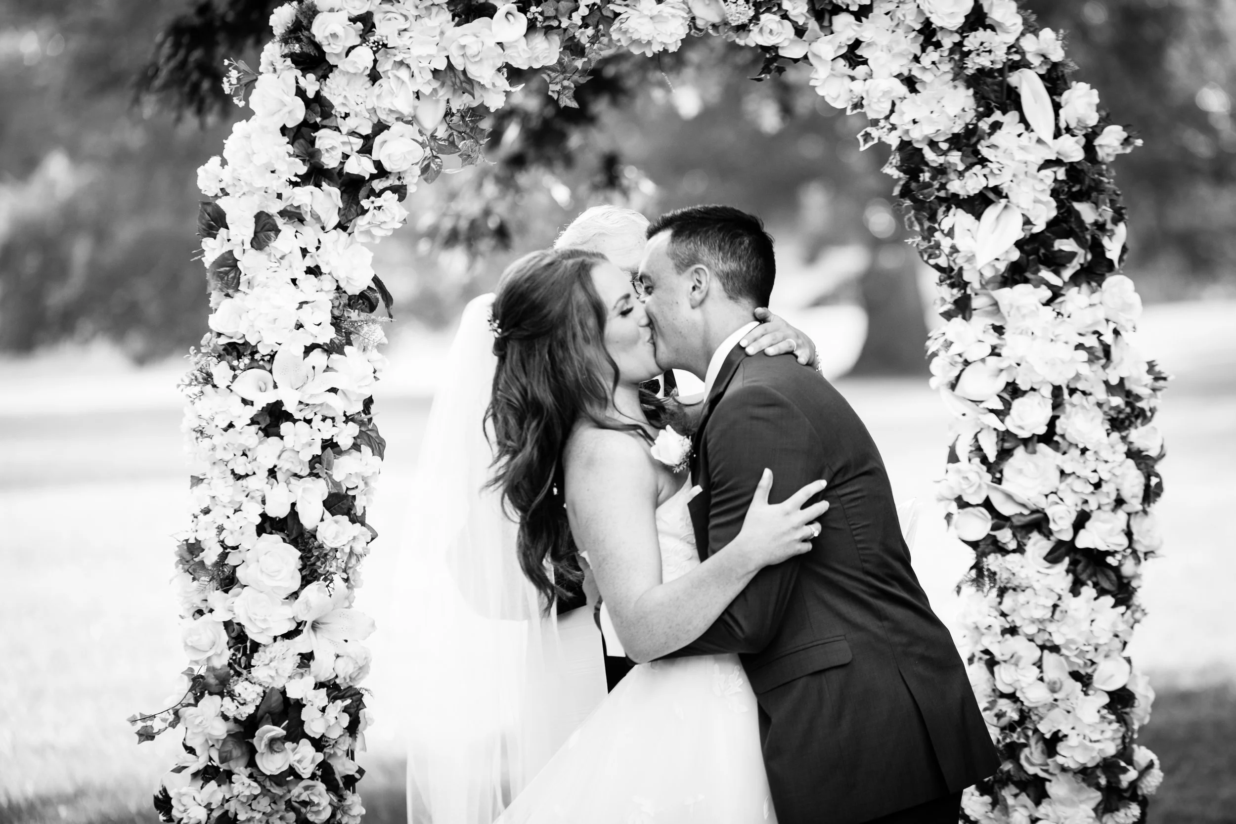 Emily and John - Ellis Preserve - 803.jpg