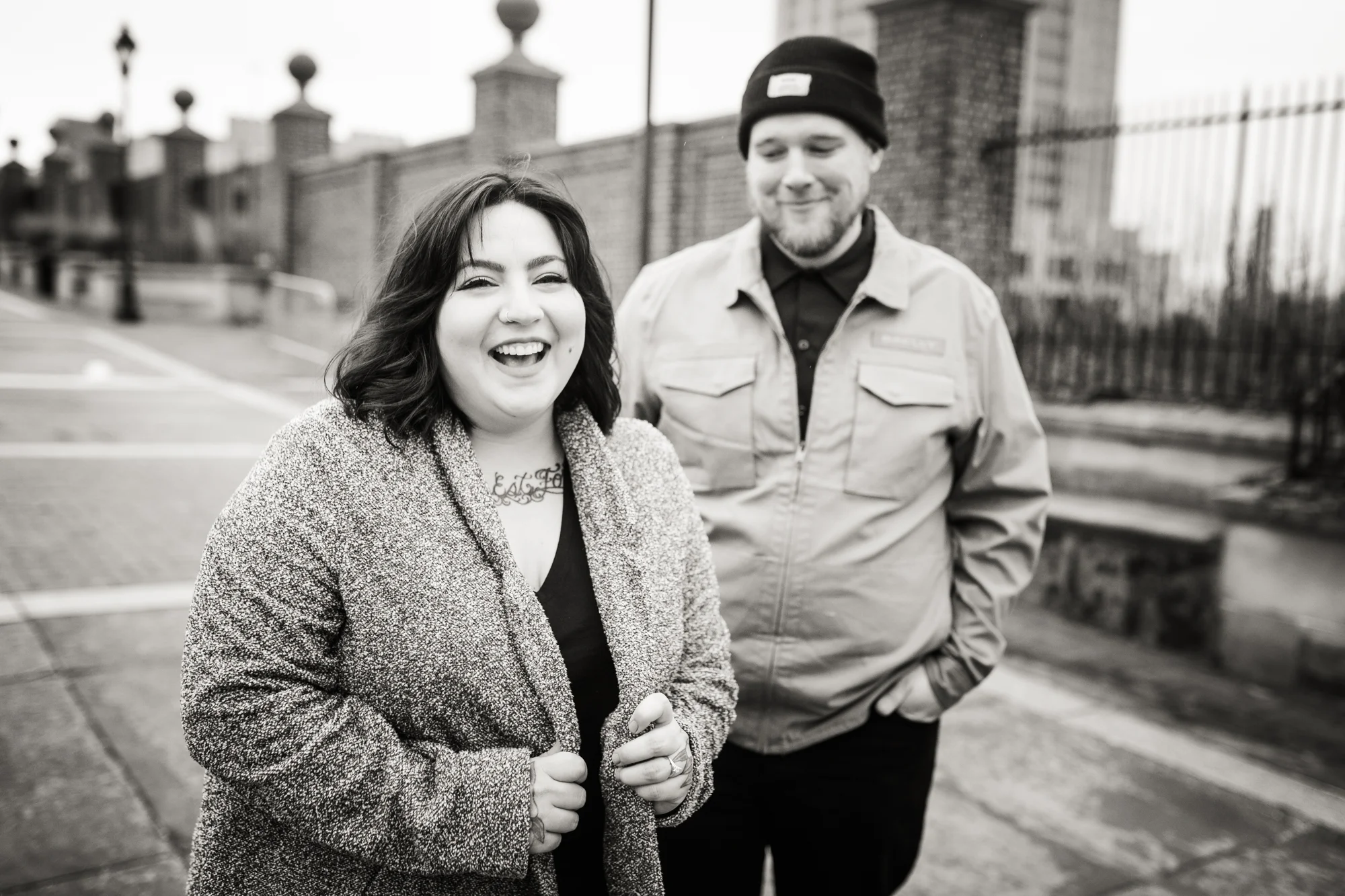 PHILADELPHIA OLD CITY ENGAGEMENT PHOTOS-20.jpg