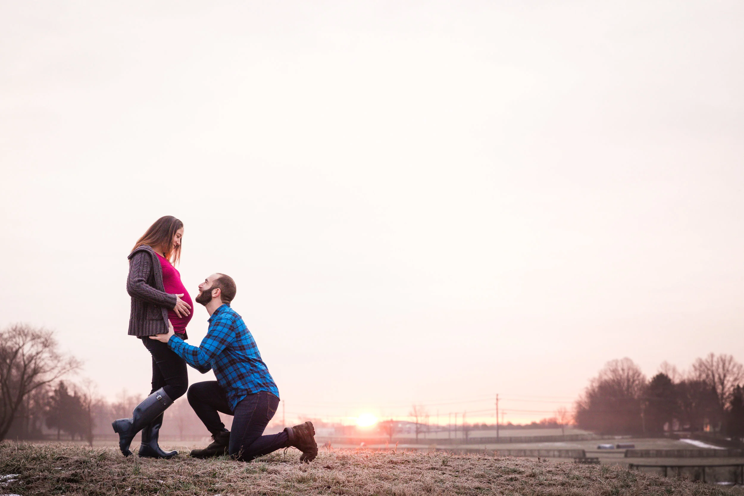 FARMHOUSE MATERNITY PHOTOS NEW JERSEY-4.jpg