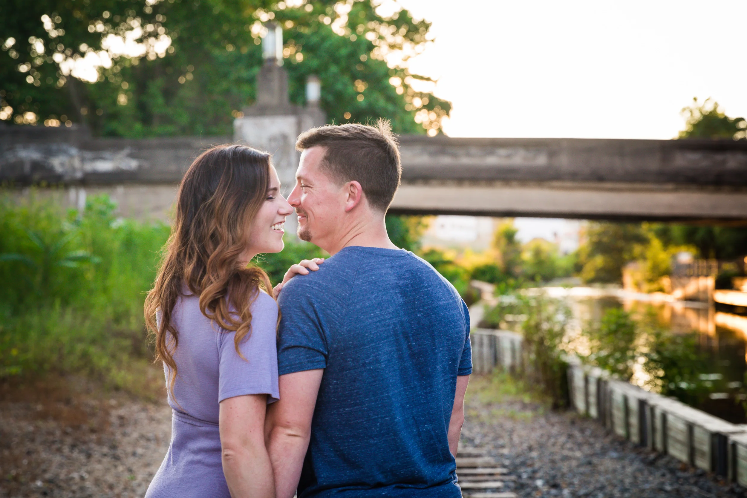 MANAYUNK ENGAGEMENT PHOTOS-15.jpg
