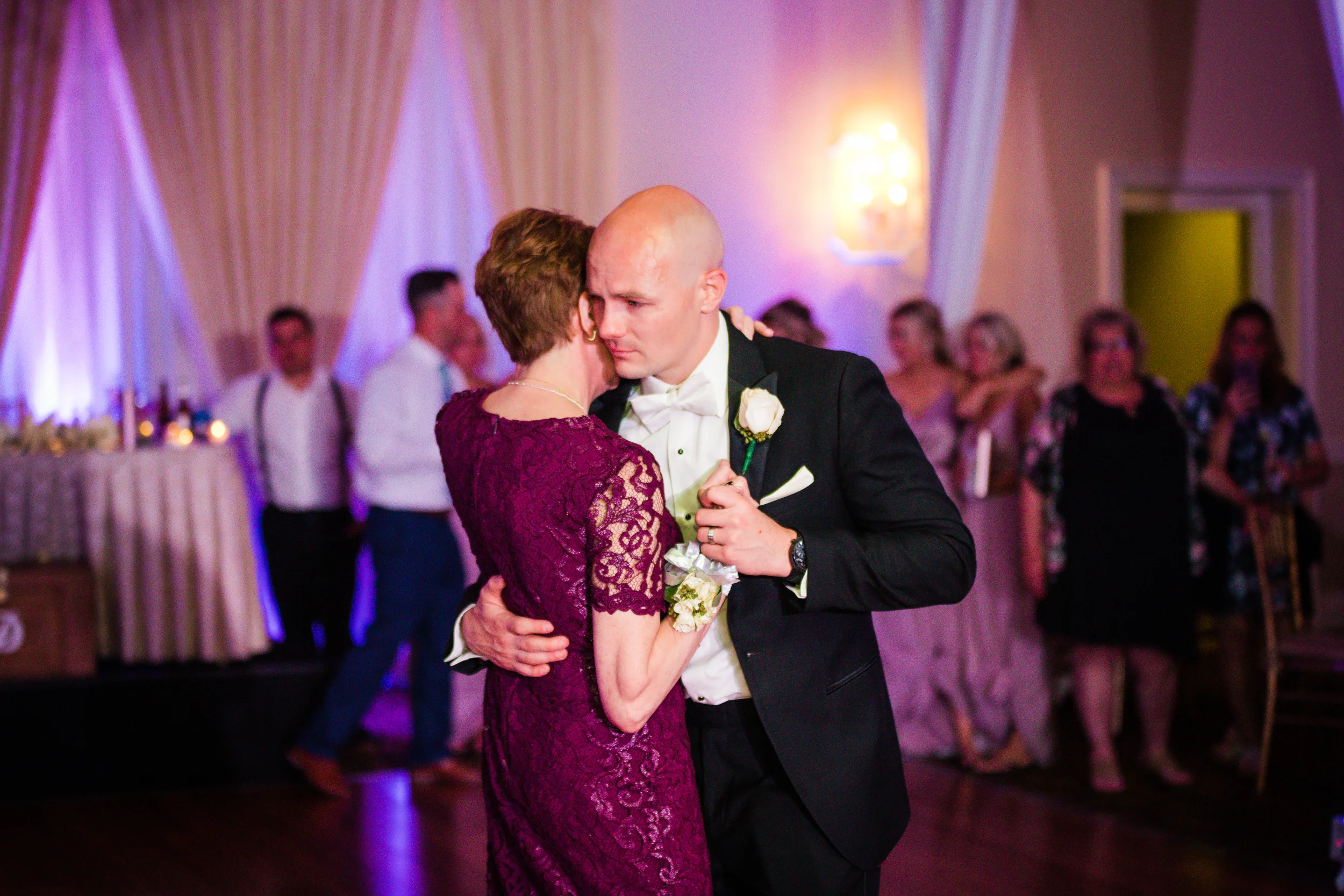 BRITTANY AND DAVE - PHILADELPHIA BALLROOM WEDDING PHOTOS-113.jpg