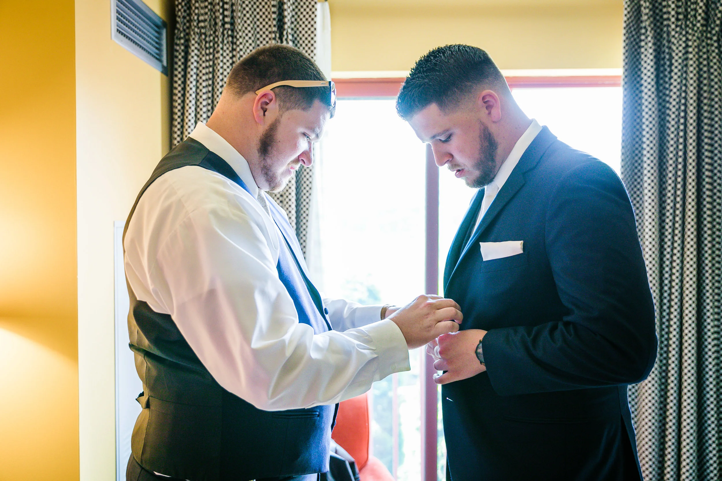 BEAR CREEK MOUNTAIN SKI RESORT WEDDING PHOTOGRAPHY-15.jpg