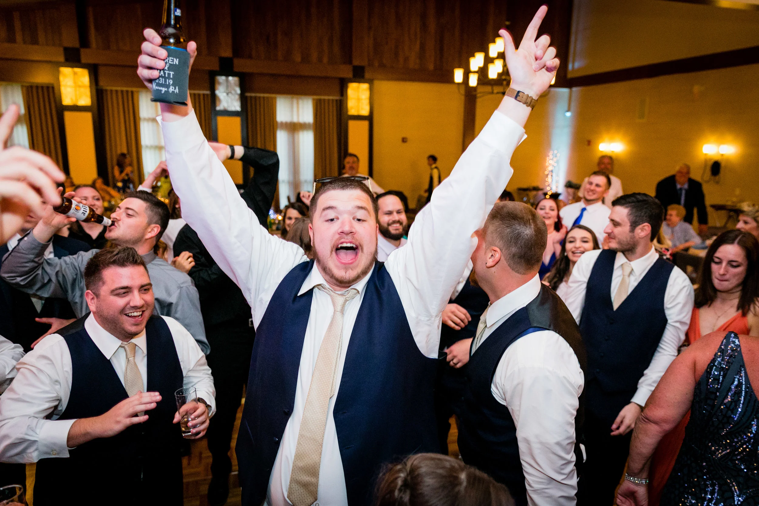 BEAR CREEK MOUNTAIN SKI RESORT WEDDING PHOTOGRAPHY-99.jpg