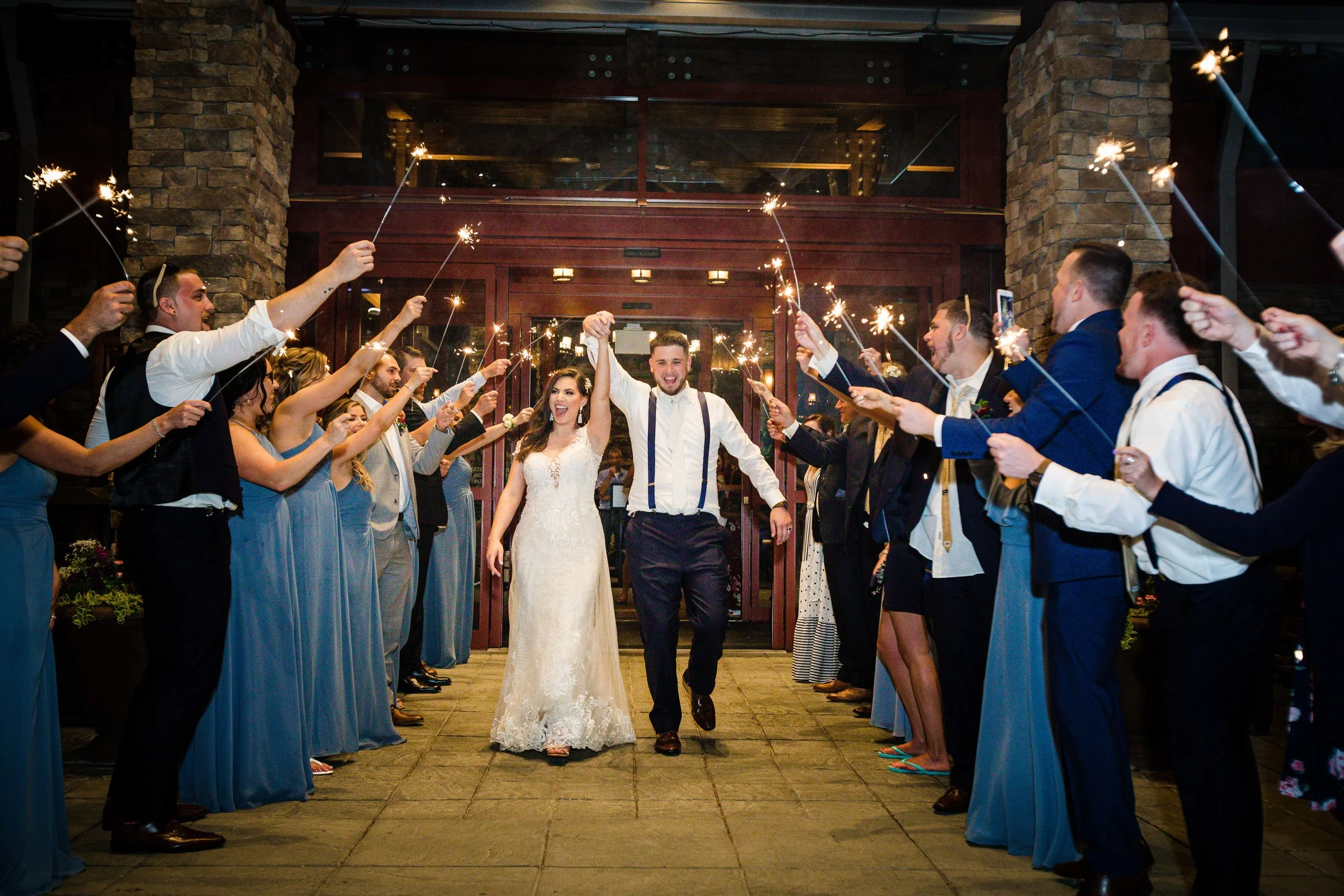BEAR CREEK MOUNTAIN SKI RESORT WEDDING PHOTOGRAPHY-114.jpg