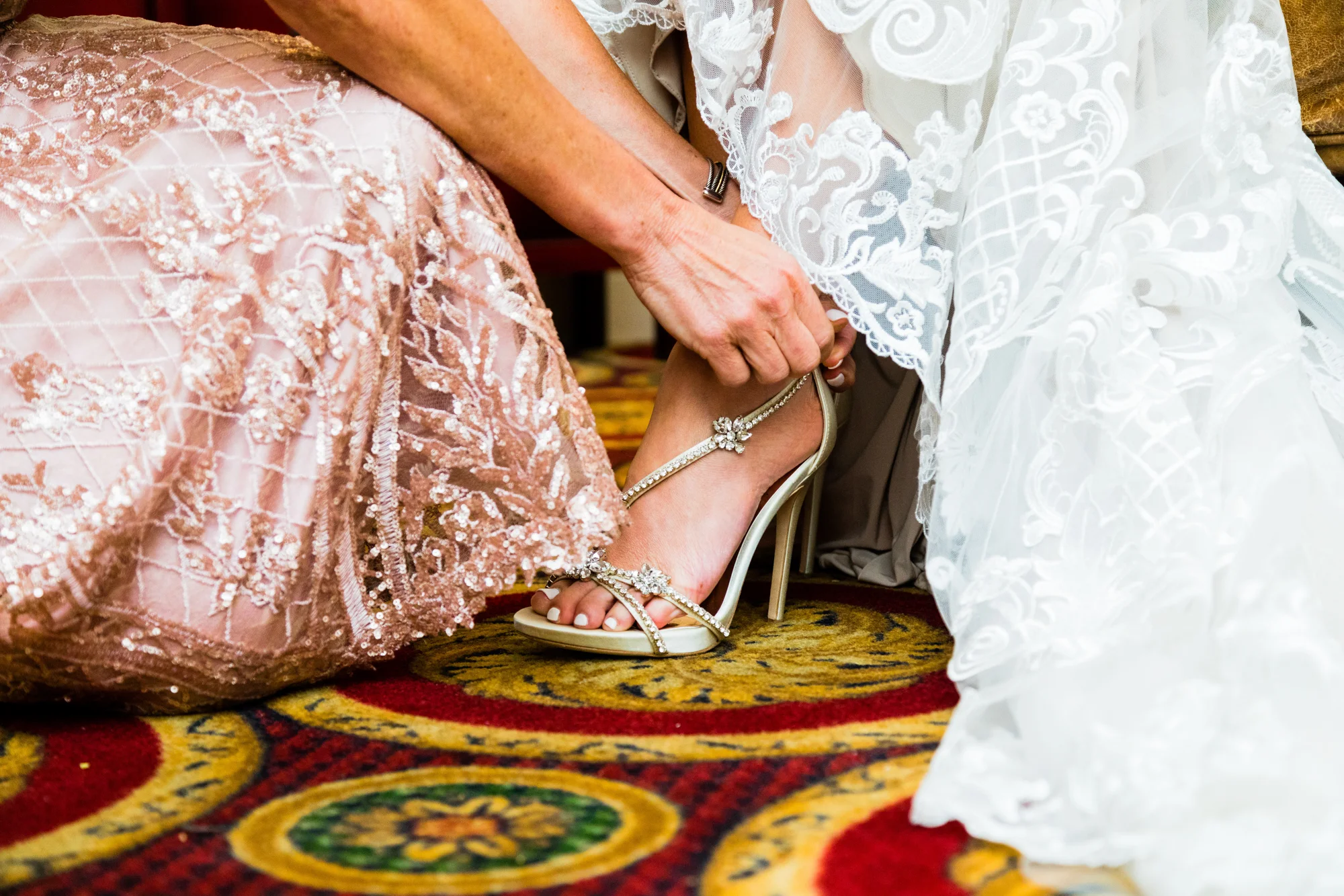 AMANDA AND CHRIS - THE MERION - WEDDING PHOTOGRAPHY-348.jpg