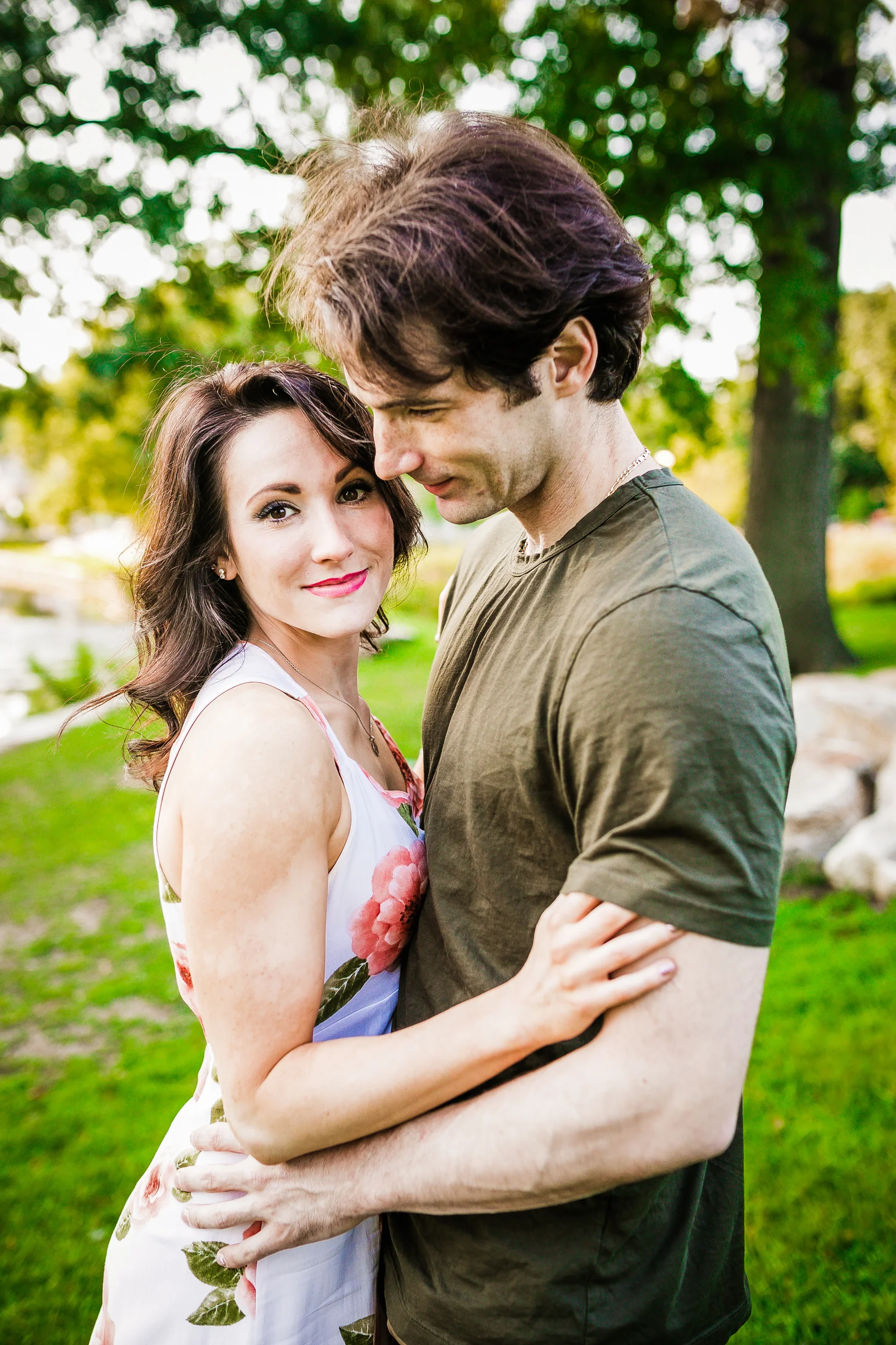 BOATHOUSE ROW ENGAGEMENT PHOTOS-4.jpg