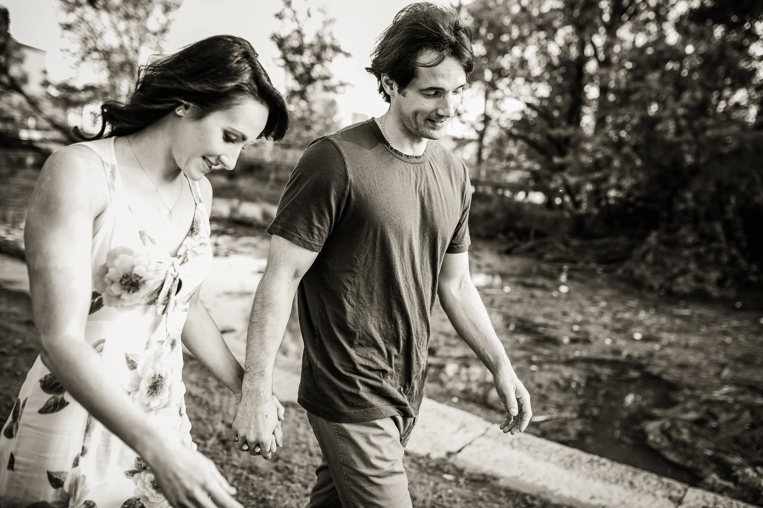 BOATHOUSE ROW ENGAGEMENT PHOTOS-5.jpg
