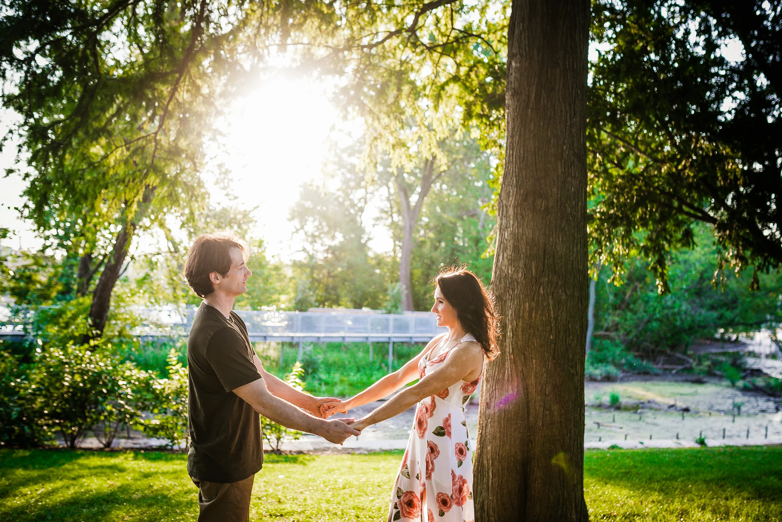 BOATHOUSE ROW ENGAGEMENT PHOTOS-9.jpg