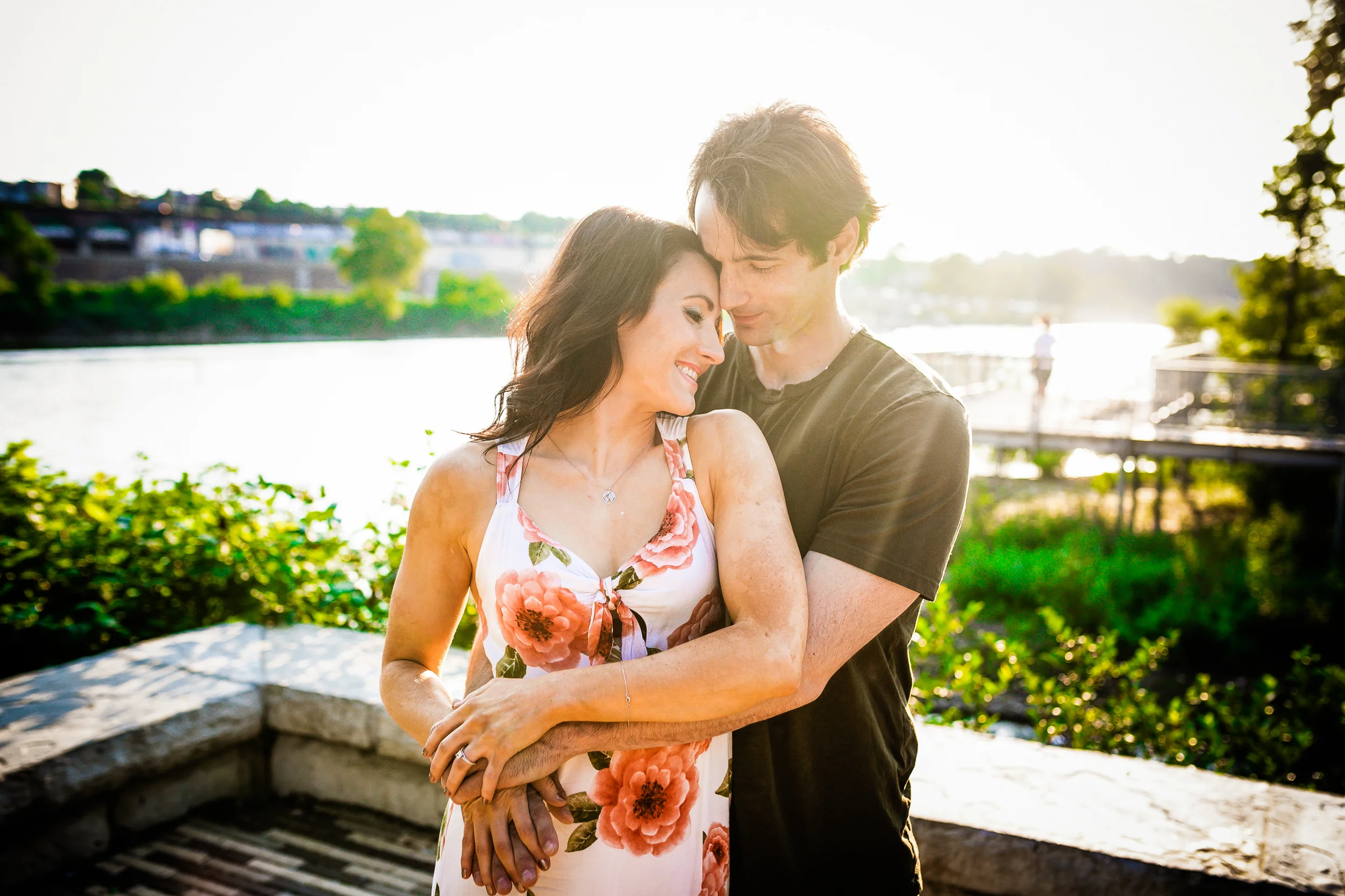 BOATHOUSE ROW ENGAGEMENT PHOTOS-12.jpg