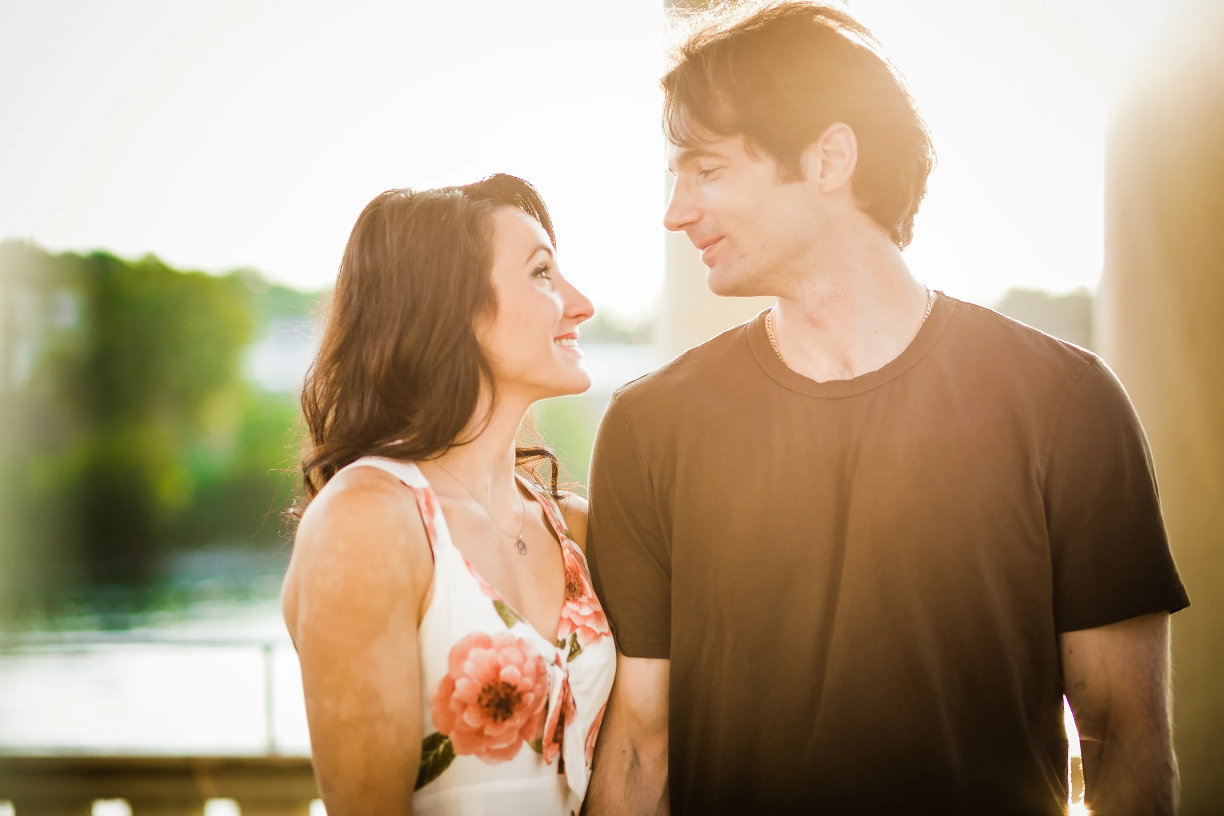 BOATHOUSE ROW ENGAGEMENT PHOTOS-21.jpg