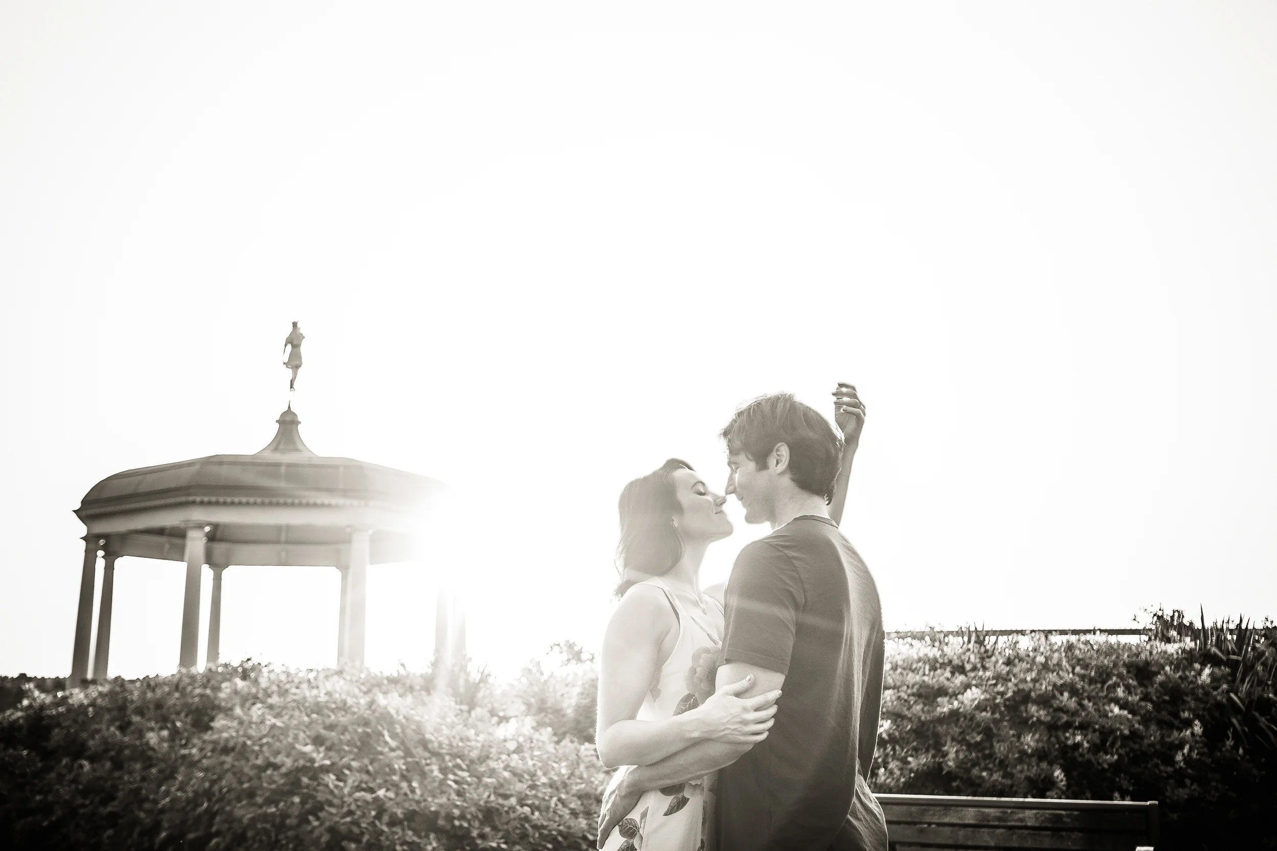 BOATHOUSE ROW ENGAGEMENT PHOTOS-25.jpg