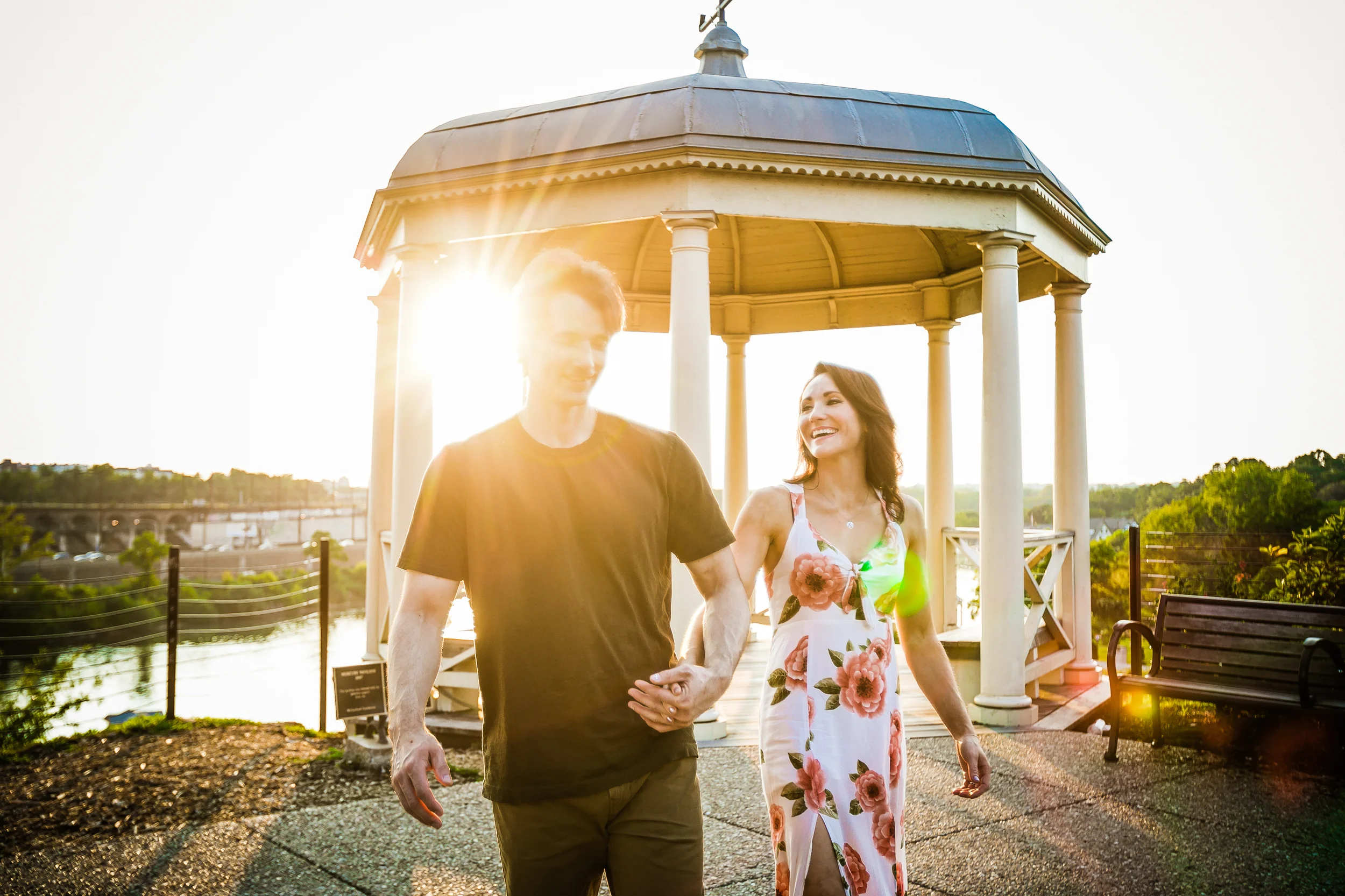 BOATHOUSE ROW ENGAGEMENT PHOTOS-24.jpg