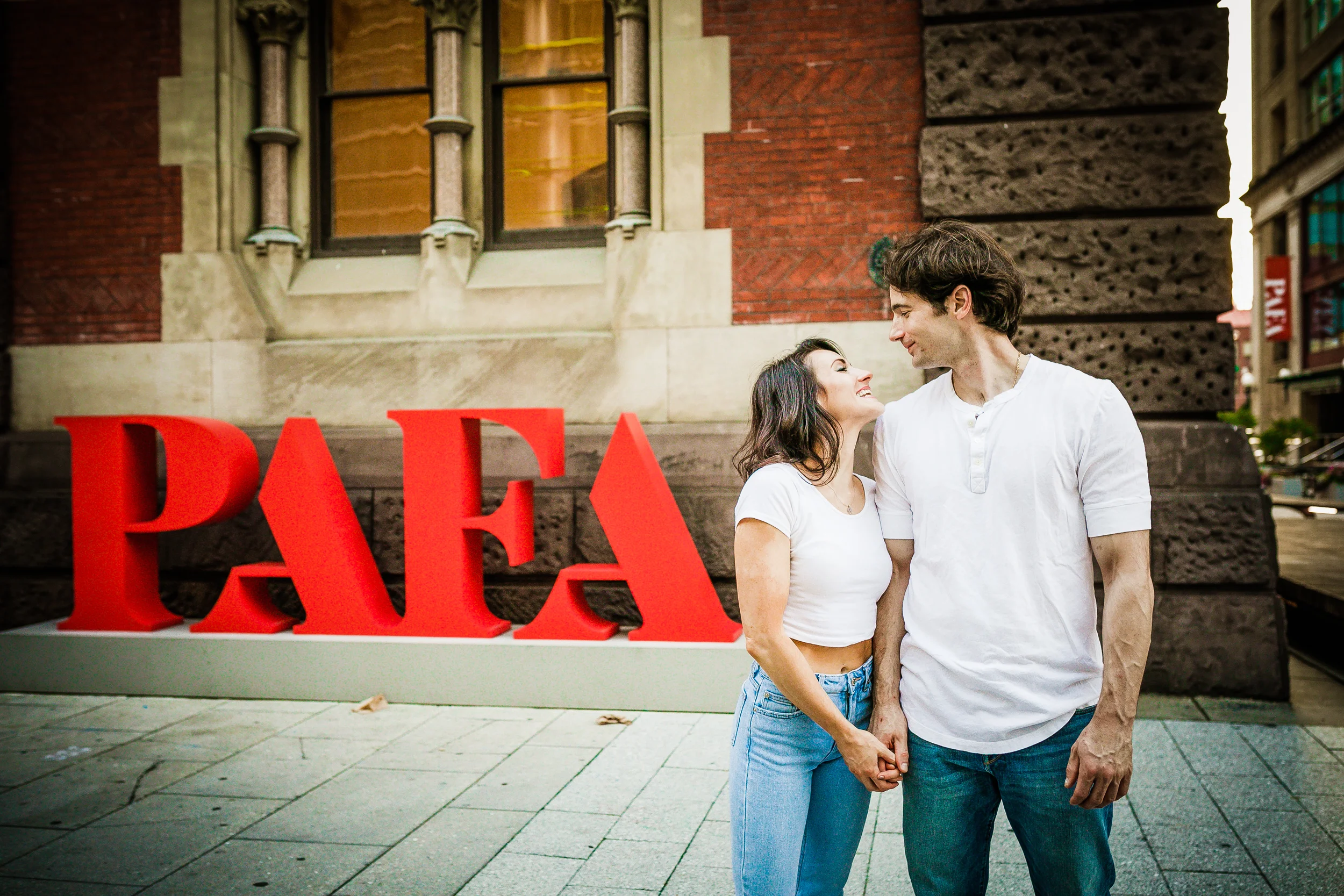 BOATHOUSE ROW ENGAGEMENT PHOTOS-26.jpg