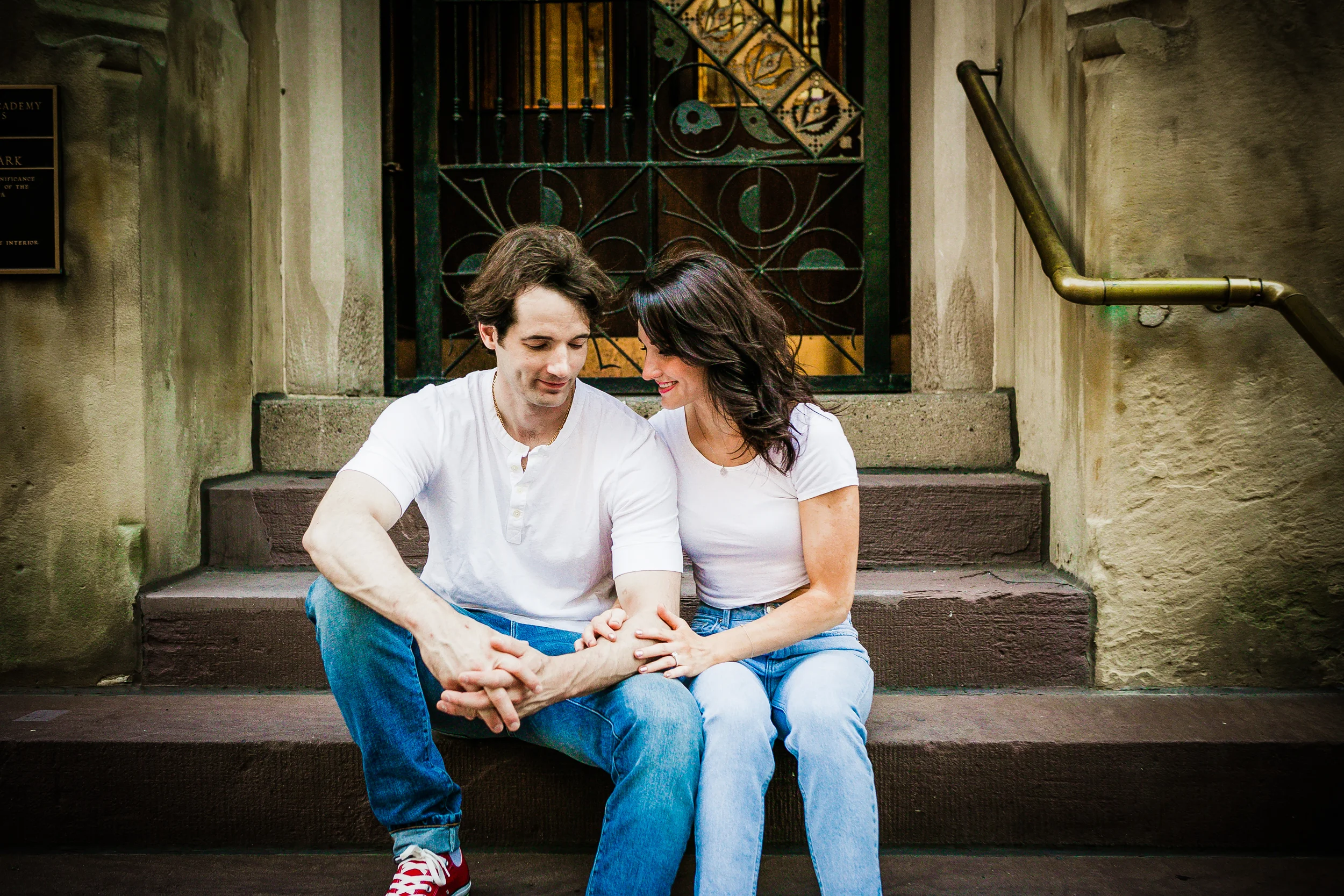 BOATHOUSE ROW ENGAGEMENT PHOTOS-27.jpg