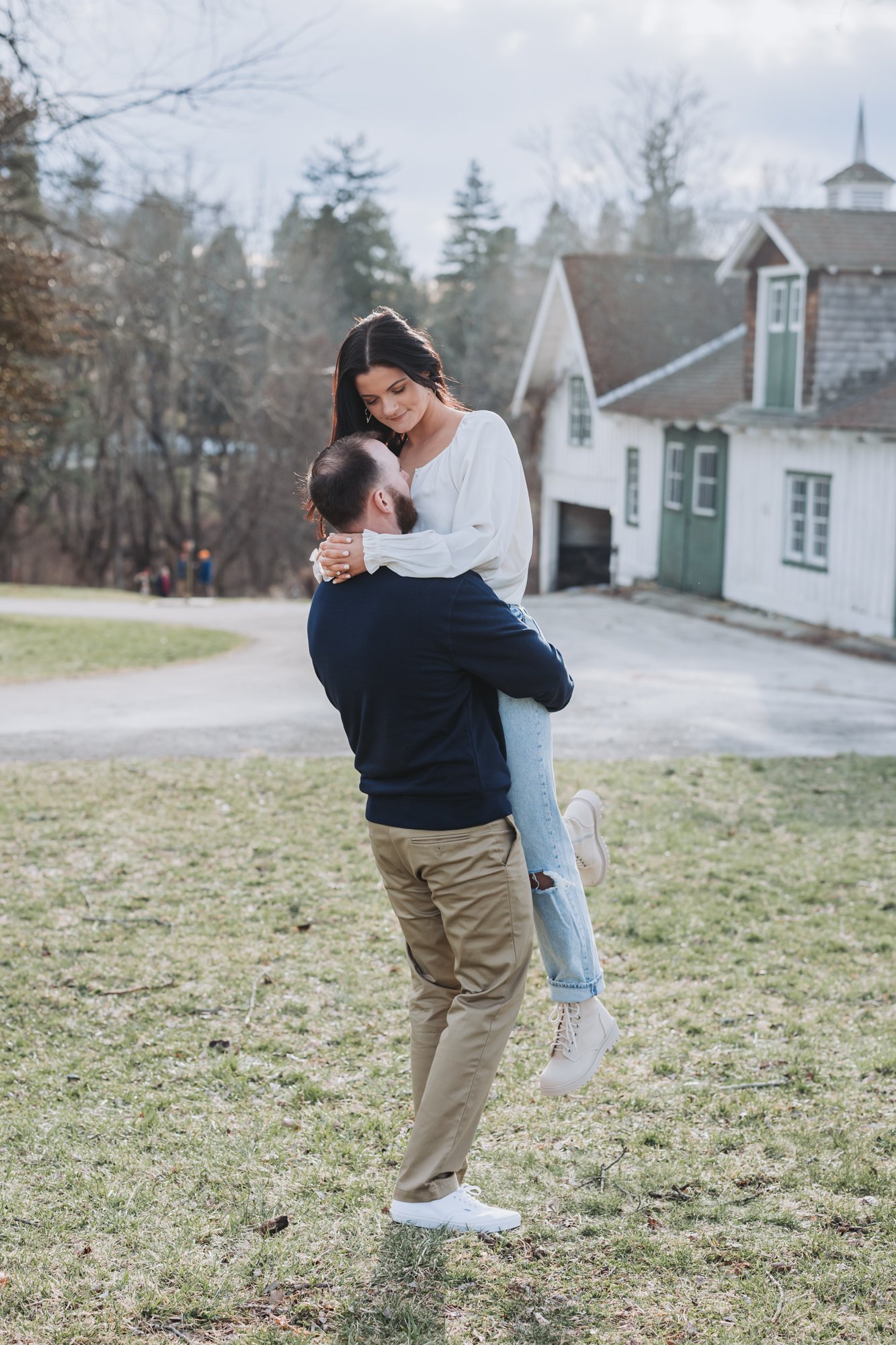 MADALINE AND EAMON - VALLEY FORGE ENGAGEMENT SESSION - 12.jpg