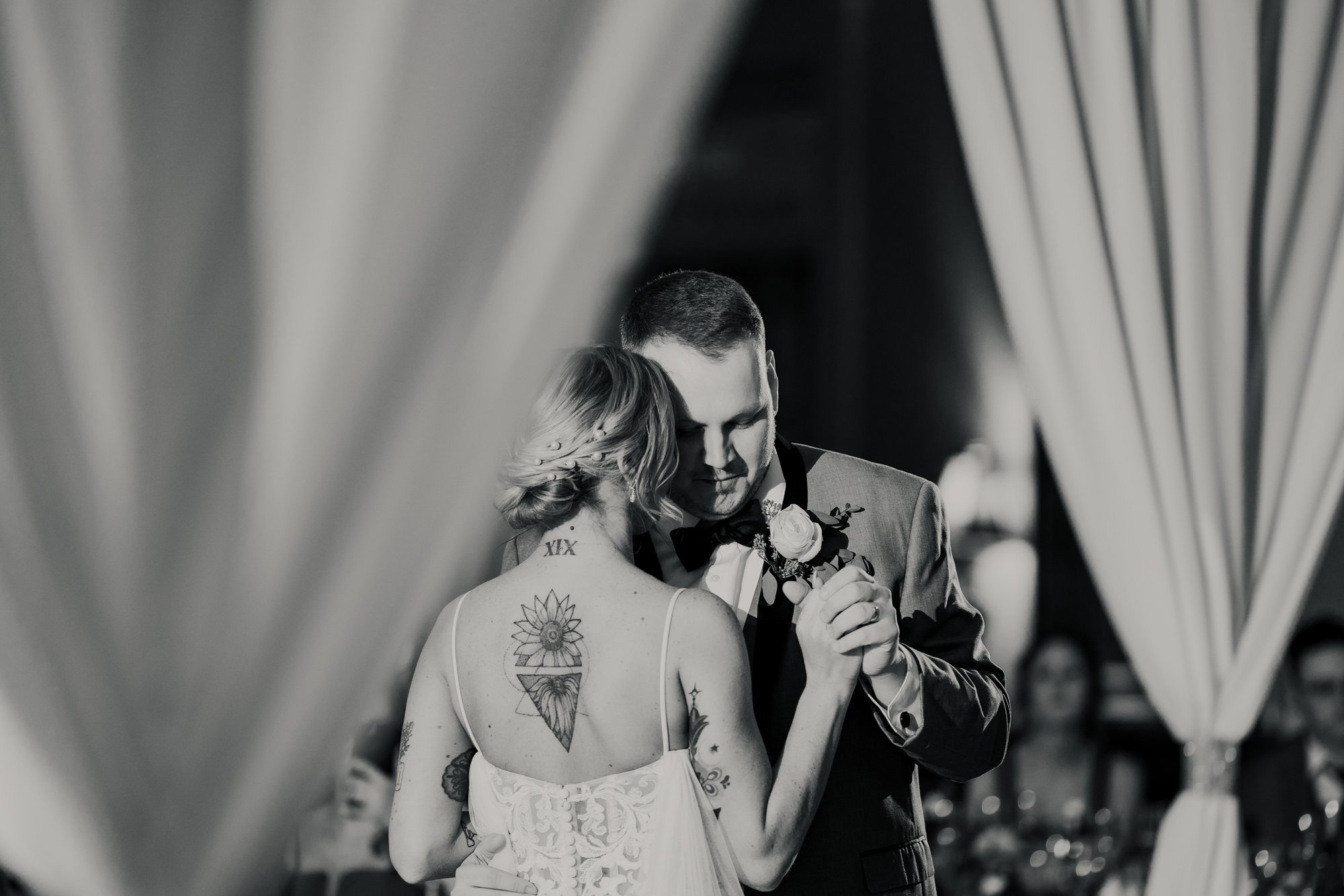 KARA AND FRAN - PHILADELPHIA BALLROOM WEDDING PHOTOGRAPHT- 100.jpg