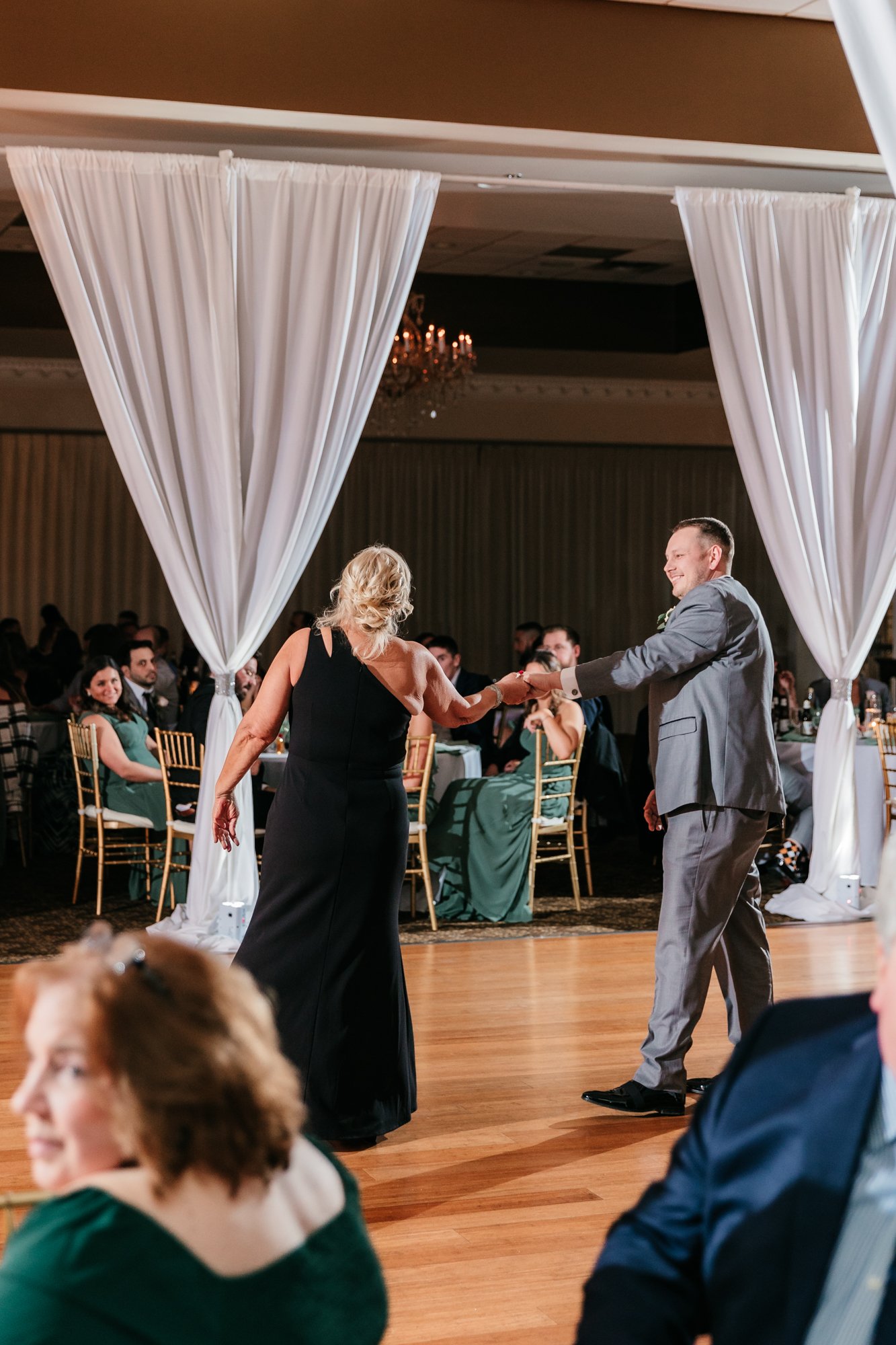 KARA AND FRAN - PHILADELPHIA BALLROOM WEDDING PHOTOGRAPHT- 107.jpg