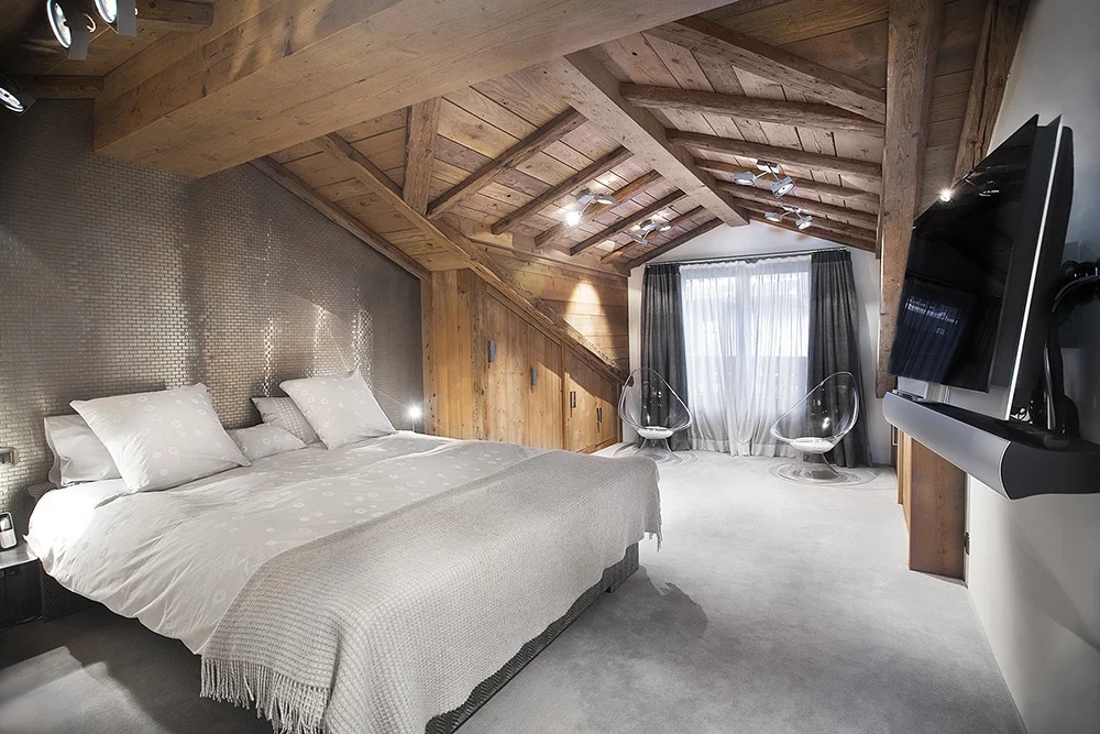 2.6-chalet-Phil.jpg